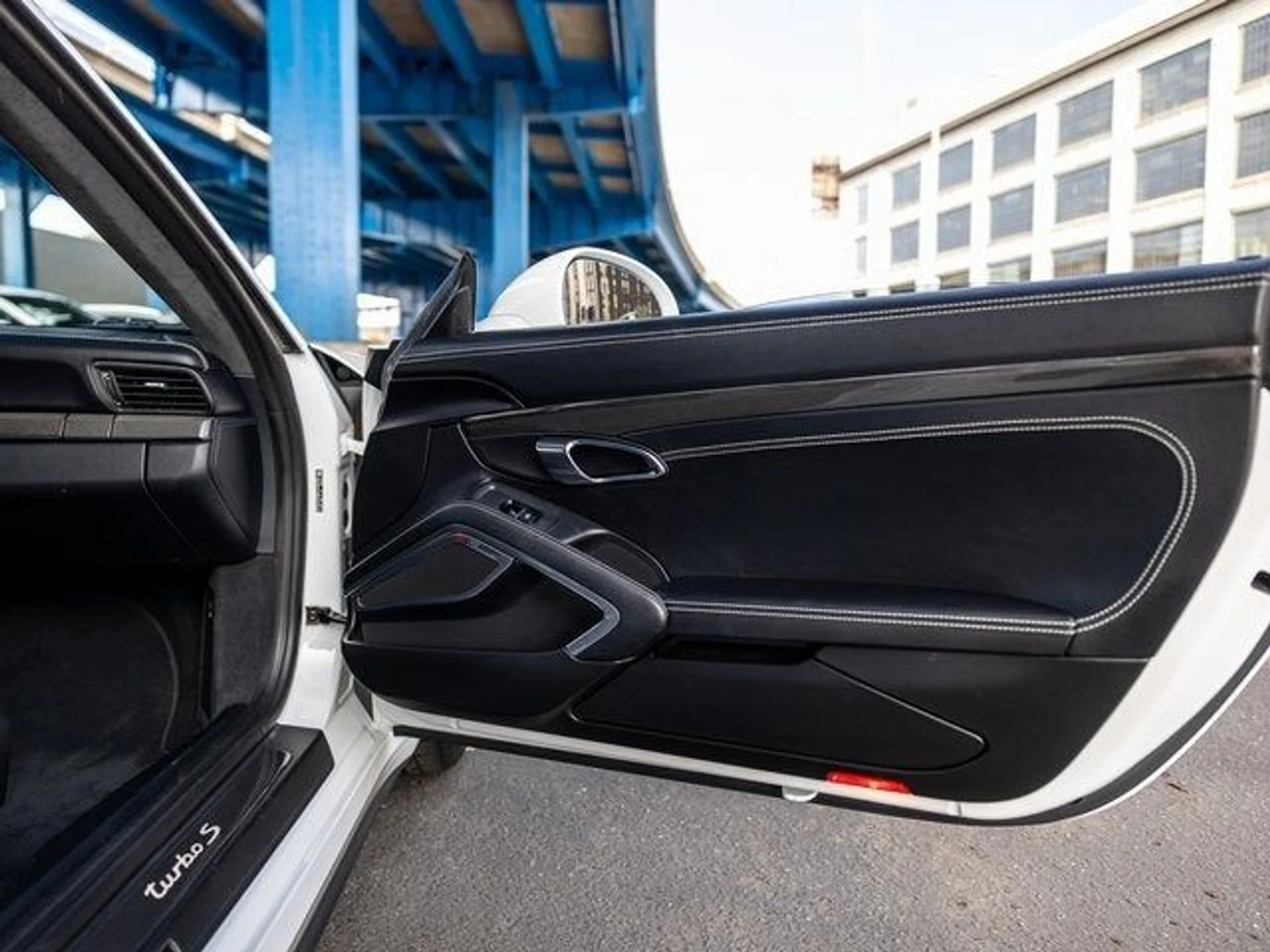 mph035_632759776_36_b049a6e87d