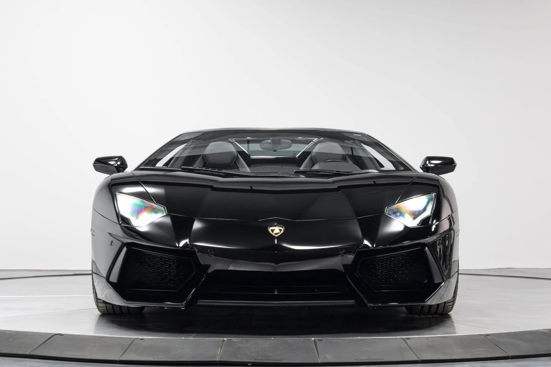 mph035_645967478_Used_2015_Lamborghini_Aventador_LP_700_4_1780593182_1fee075f39