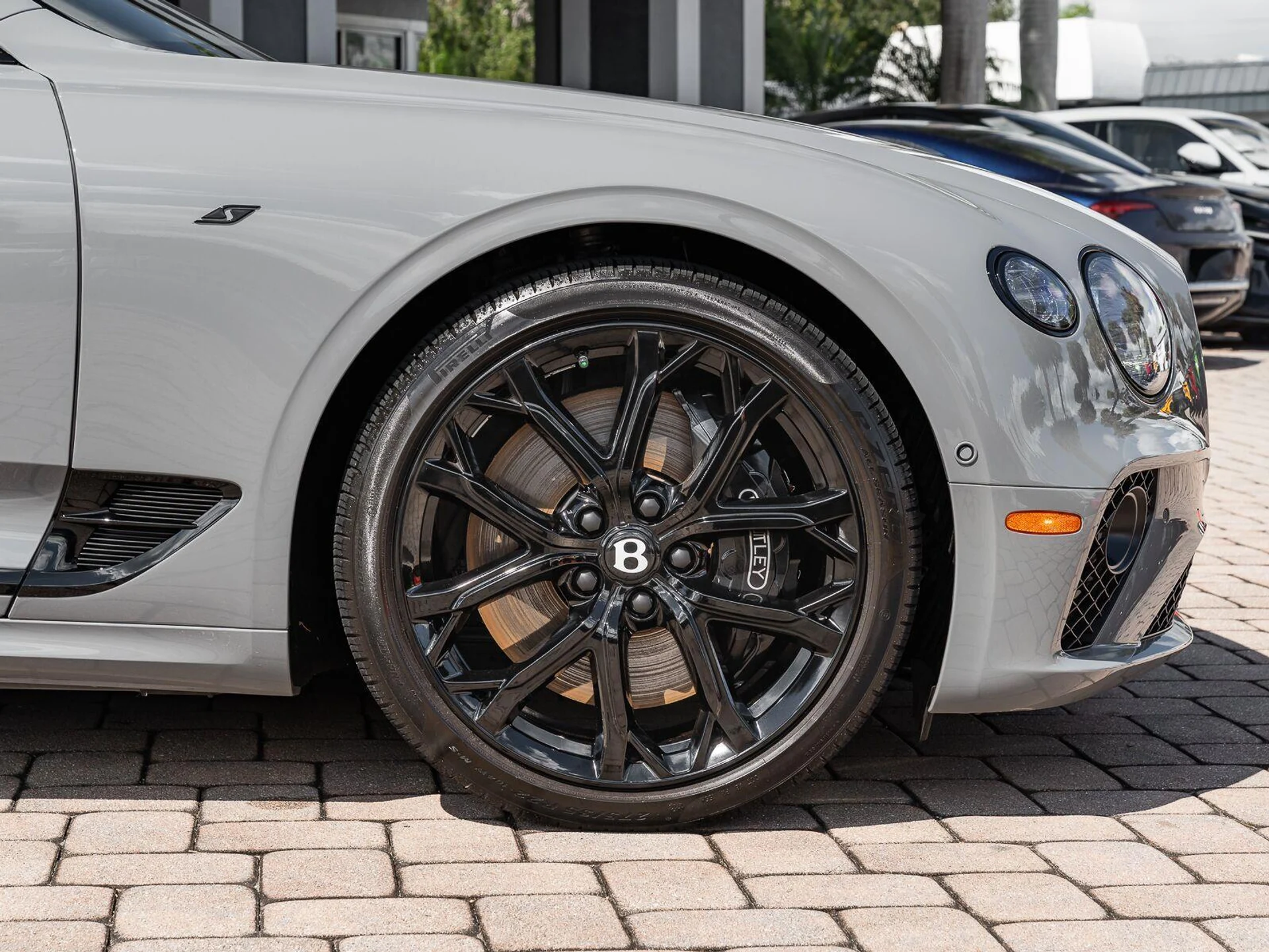 mph035_65312457_Used_2023_Bentley_Continental_GTC_S_V8_1793214136_16bc73b96d