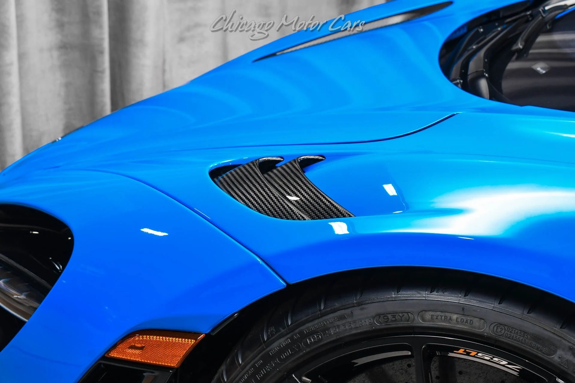 mph035_653438521_13147_p36_l_aca02090cd