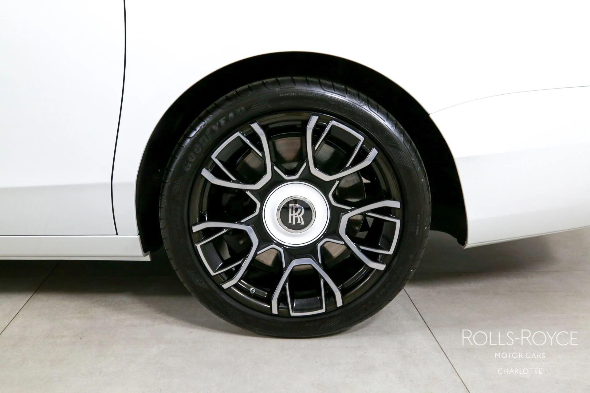 mph035_659822061_Used_2024_Rolls_Royce_Black_Badge_Ghost_1767375436_667356a680