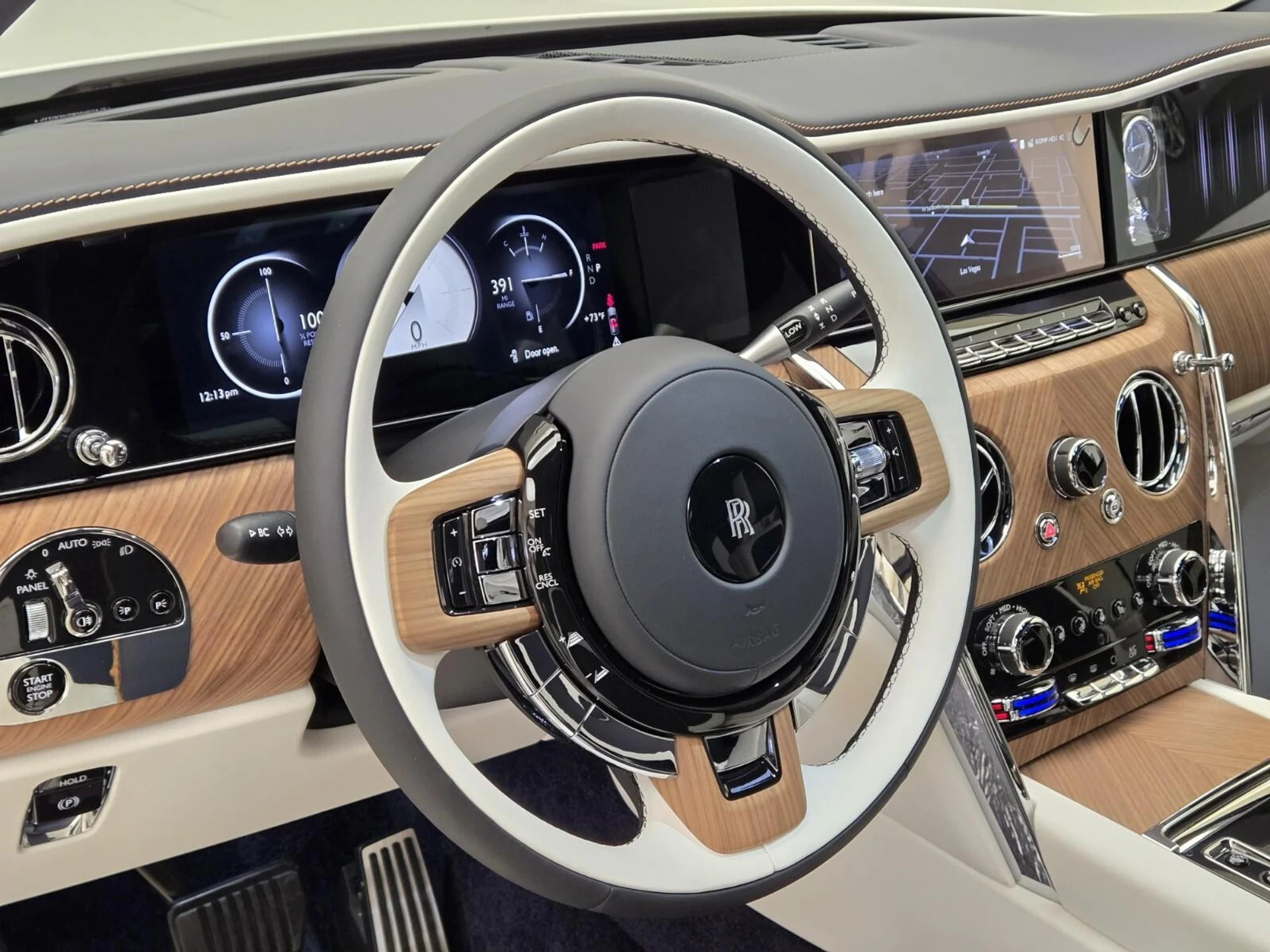 mph035_670337780_New_2026_Rolls_Royce_Cullinan_1776403050_48c05aa665