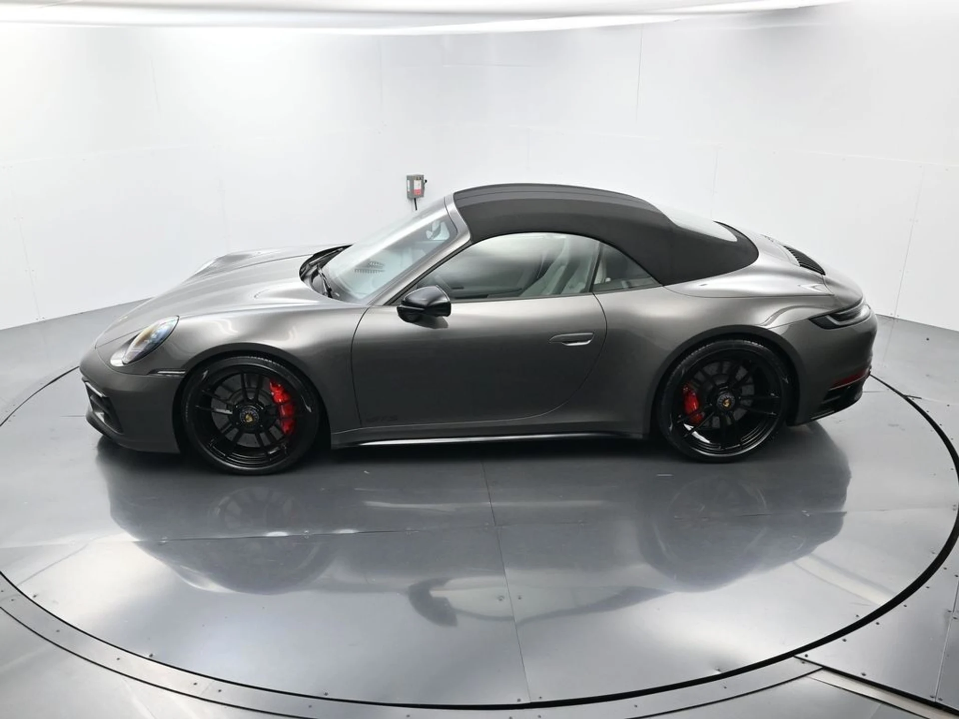 mph035_675375070_3fc1d7397e0bc8de4778db0e01a97ff3_f98b0ad547