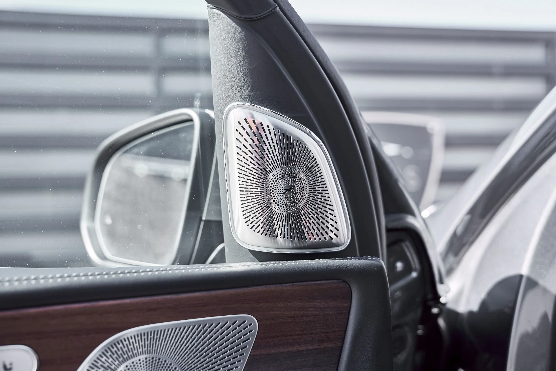 mph035_678812874_Used_2025_Mercedes_Benz_GLS_Maybach_GLS_600_1771467908_de24d22755