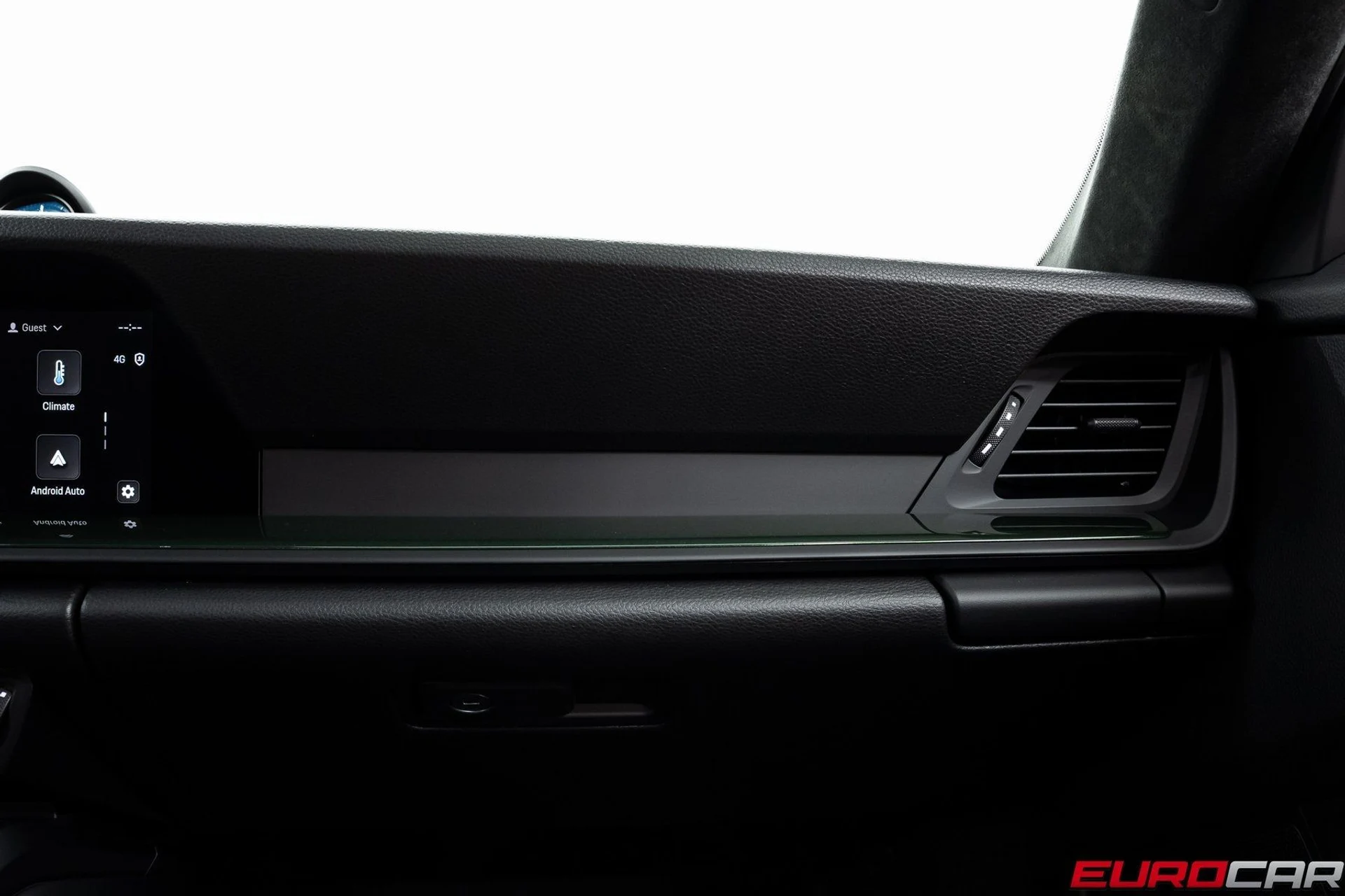 mph035_679521820_image_36_9325ca08fd