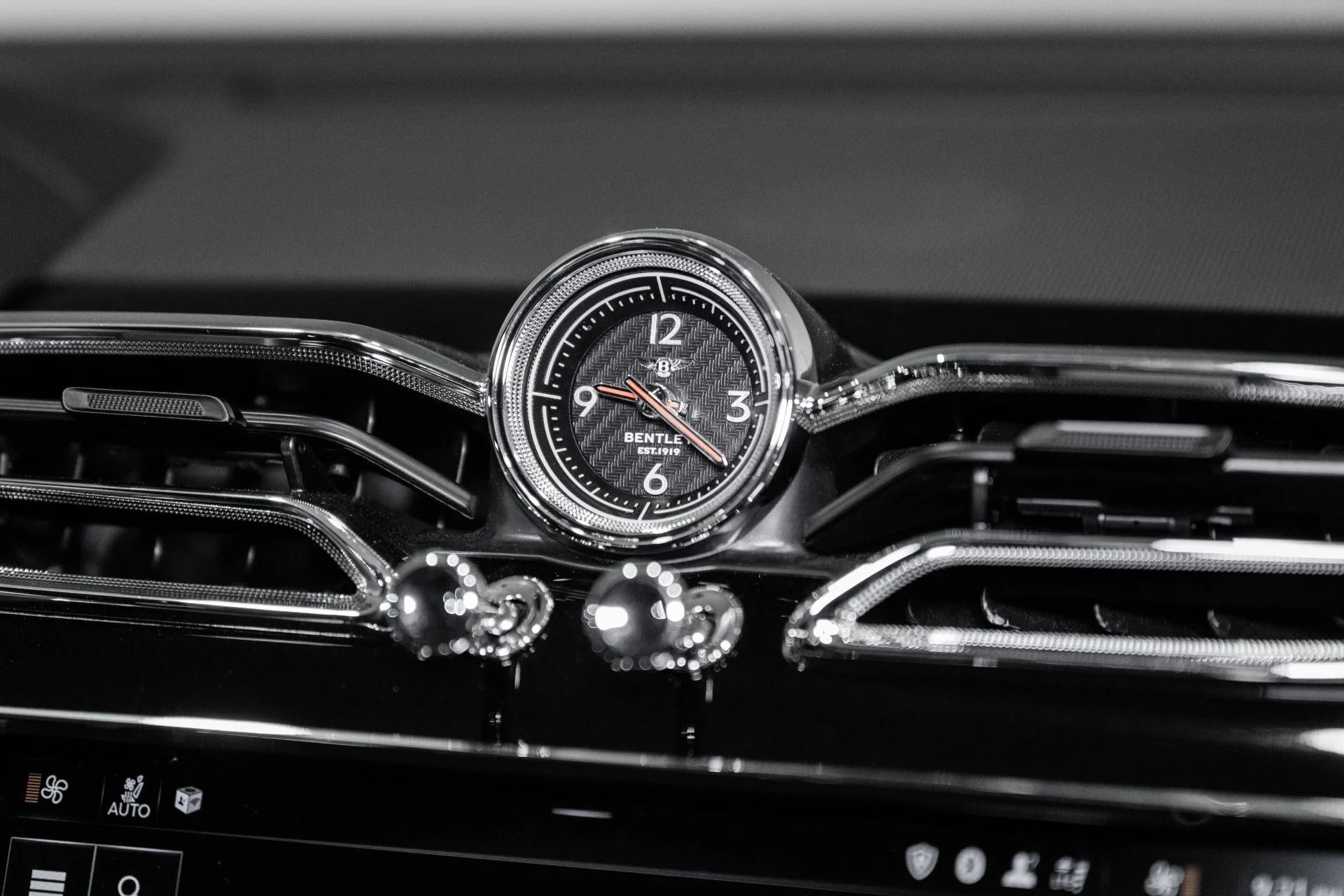mph035_679999974_Used_2022_Bentley_Bentayga_S_1782792114_d7935588bf