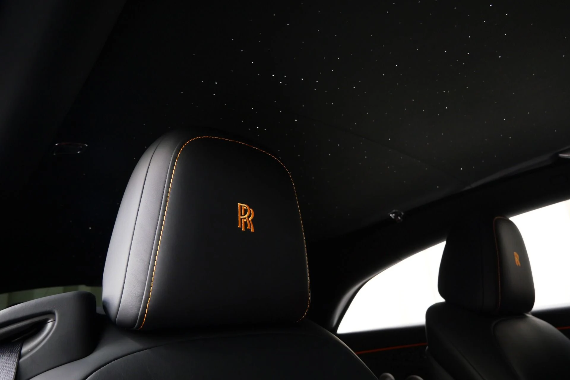 mph035_685267885_Used_2025_Rolls_Royce_Spectre_1753114498_2c00d8f1ab
