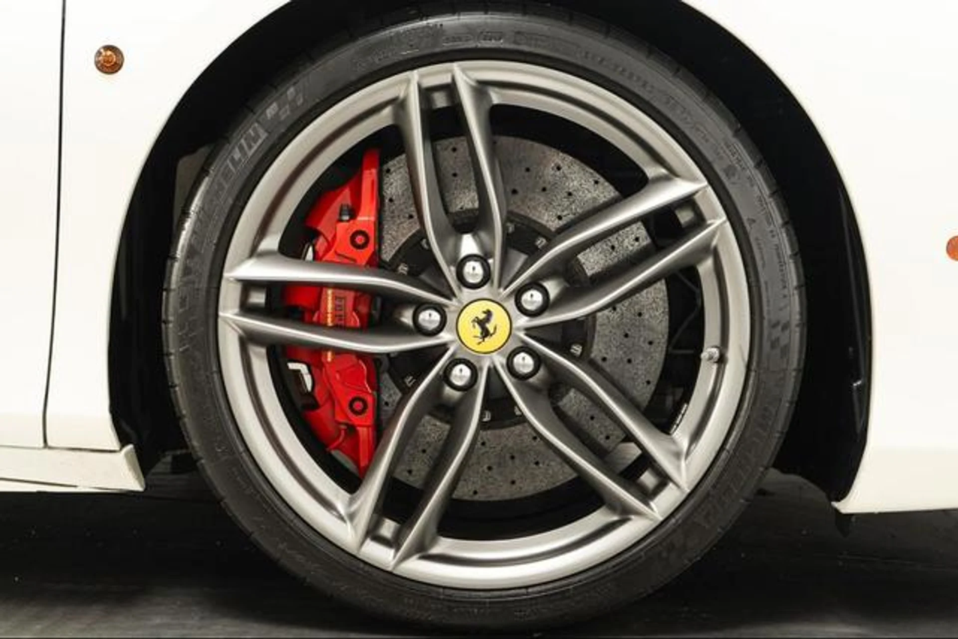 mph035_688282010_YHN_8a_Q2c_BW_5_Sfq_Pbw_Rz_WQDQ_4p_Q_cb5d50f2c3