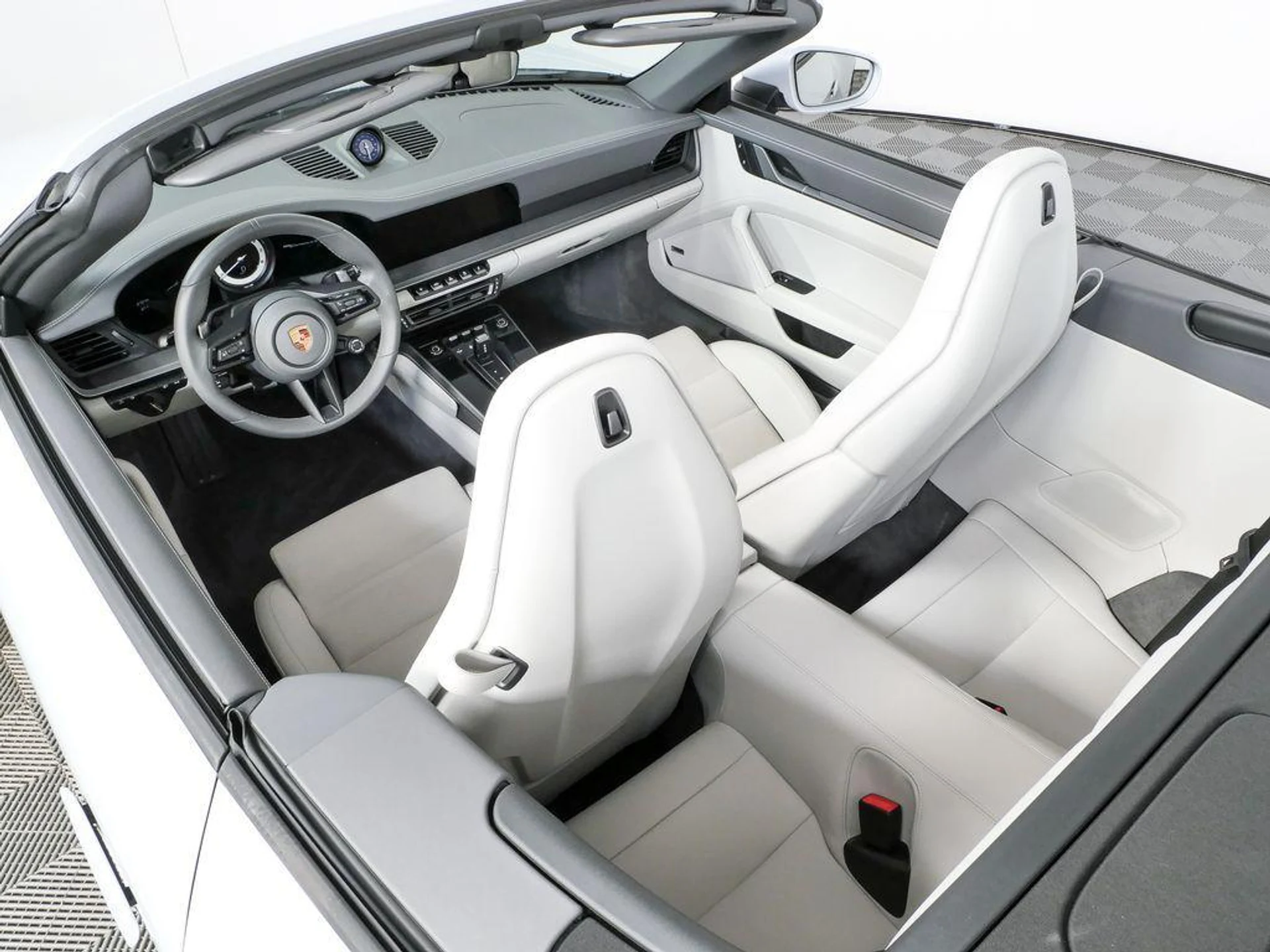 mph035_697906839_i_VF_5_QYM_7h_MAA_4_QV_3_V1_B9_Uj_Ip3_Pc_bf719d763f