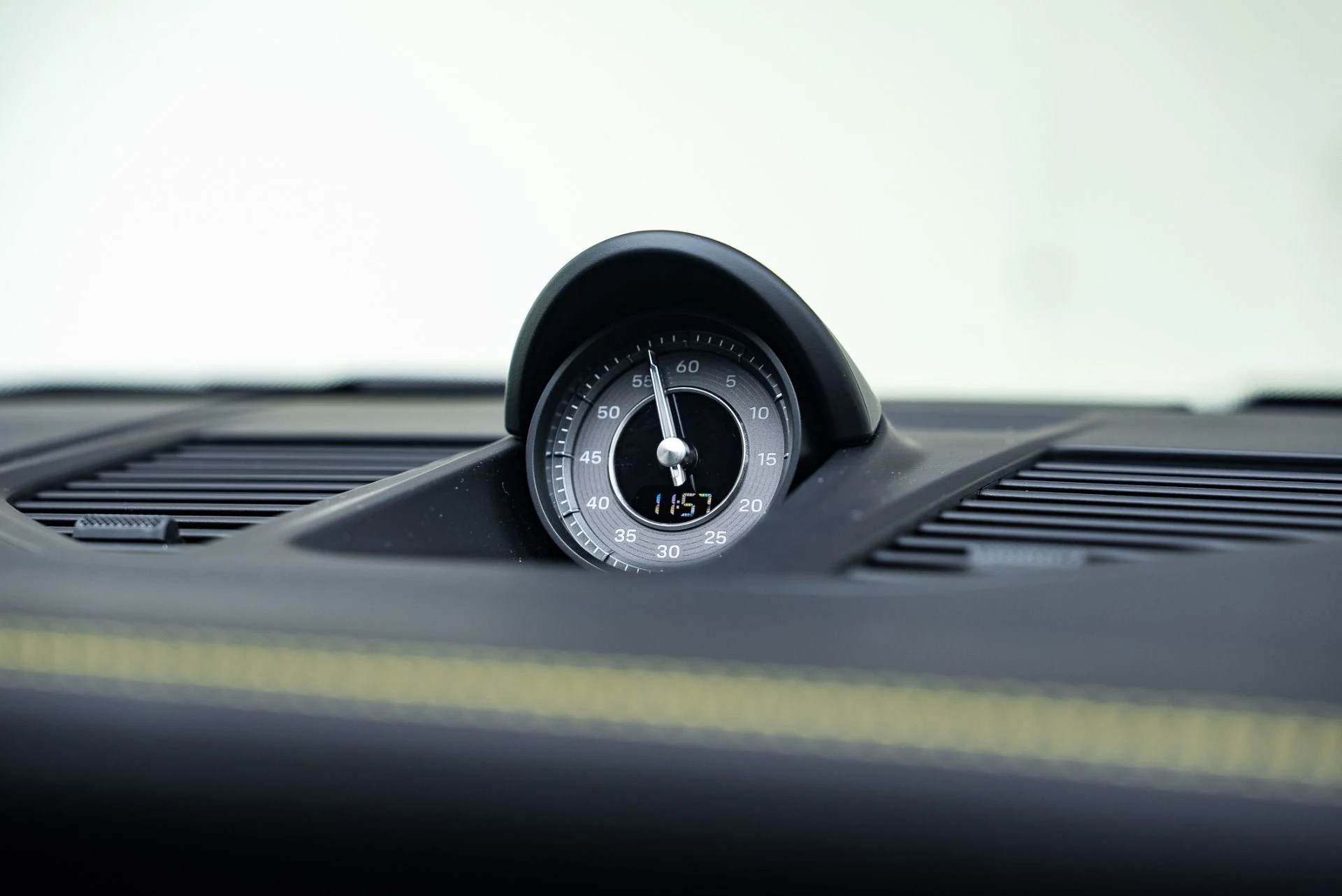 mph035_705654766_Used_2022_Porsche_911_Turbo_S_1766184762_bbc8b035f6