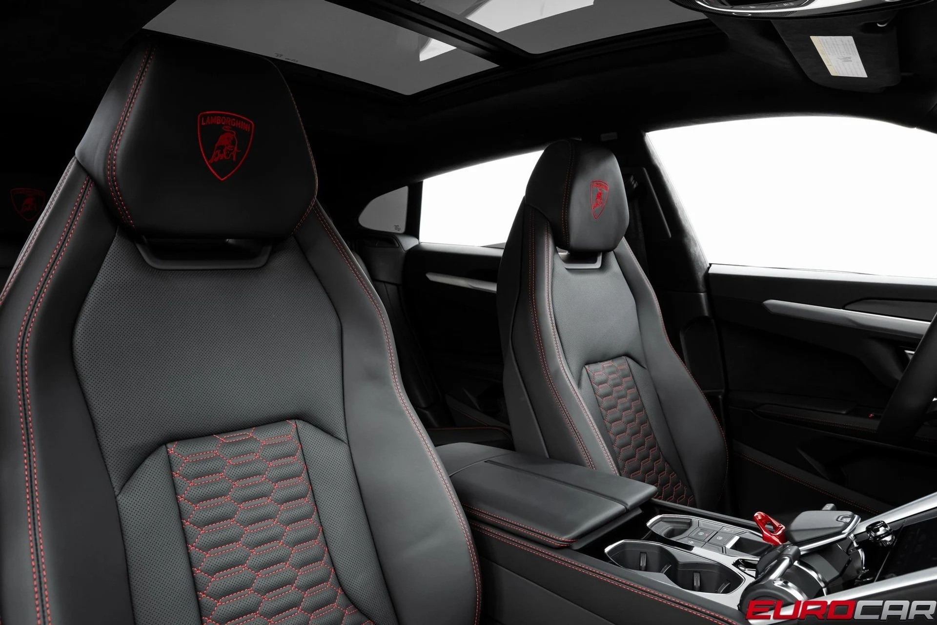 mph035_717936767_image_36_5c51b26024