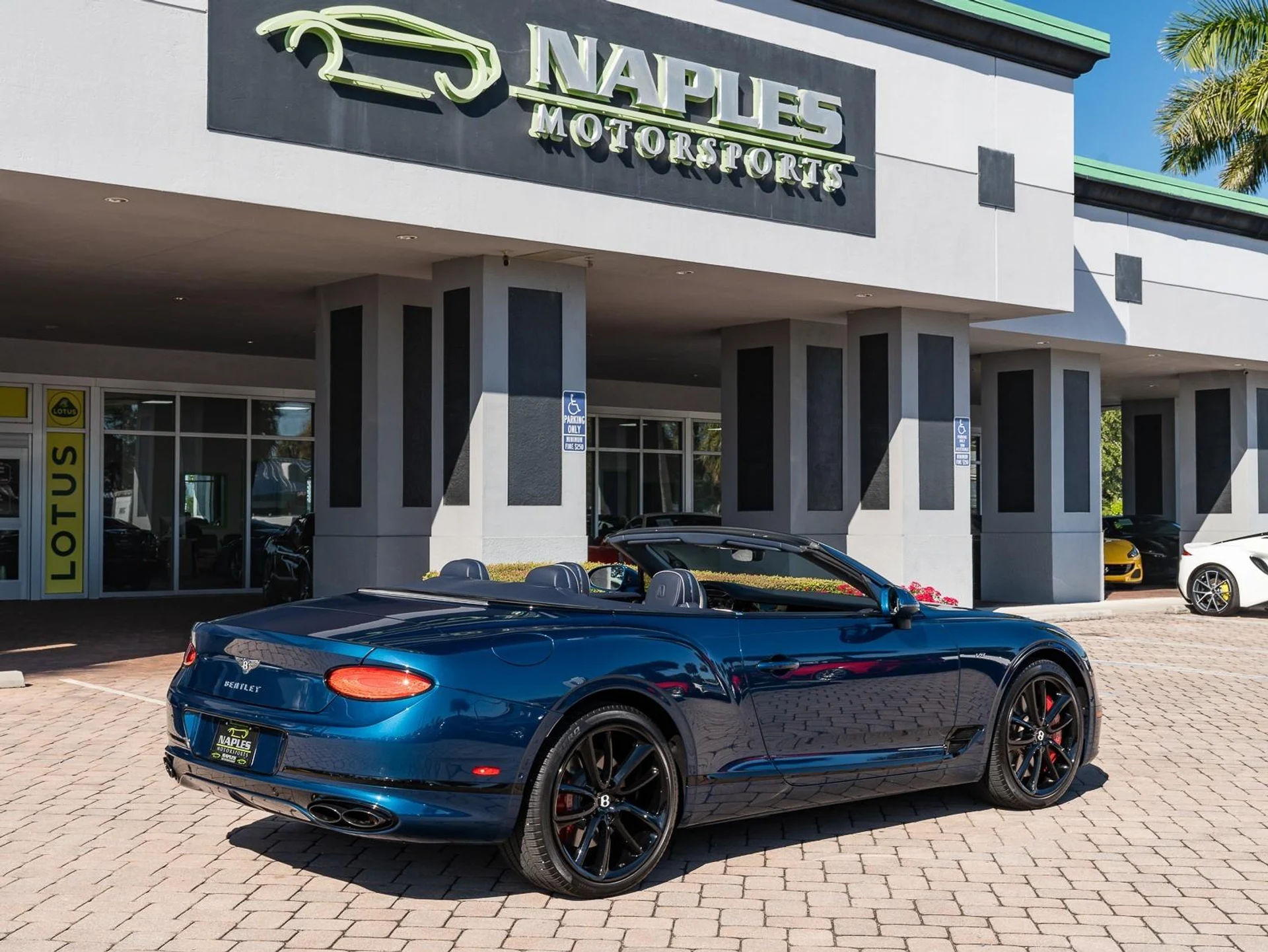 mph035_724181355_Used_2022_Bentley_Continental_GT_V8_1764612411_5a9fe89bef