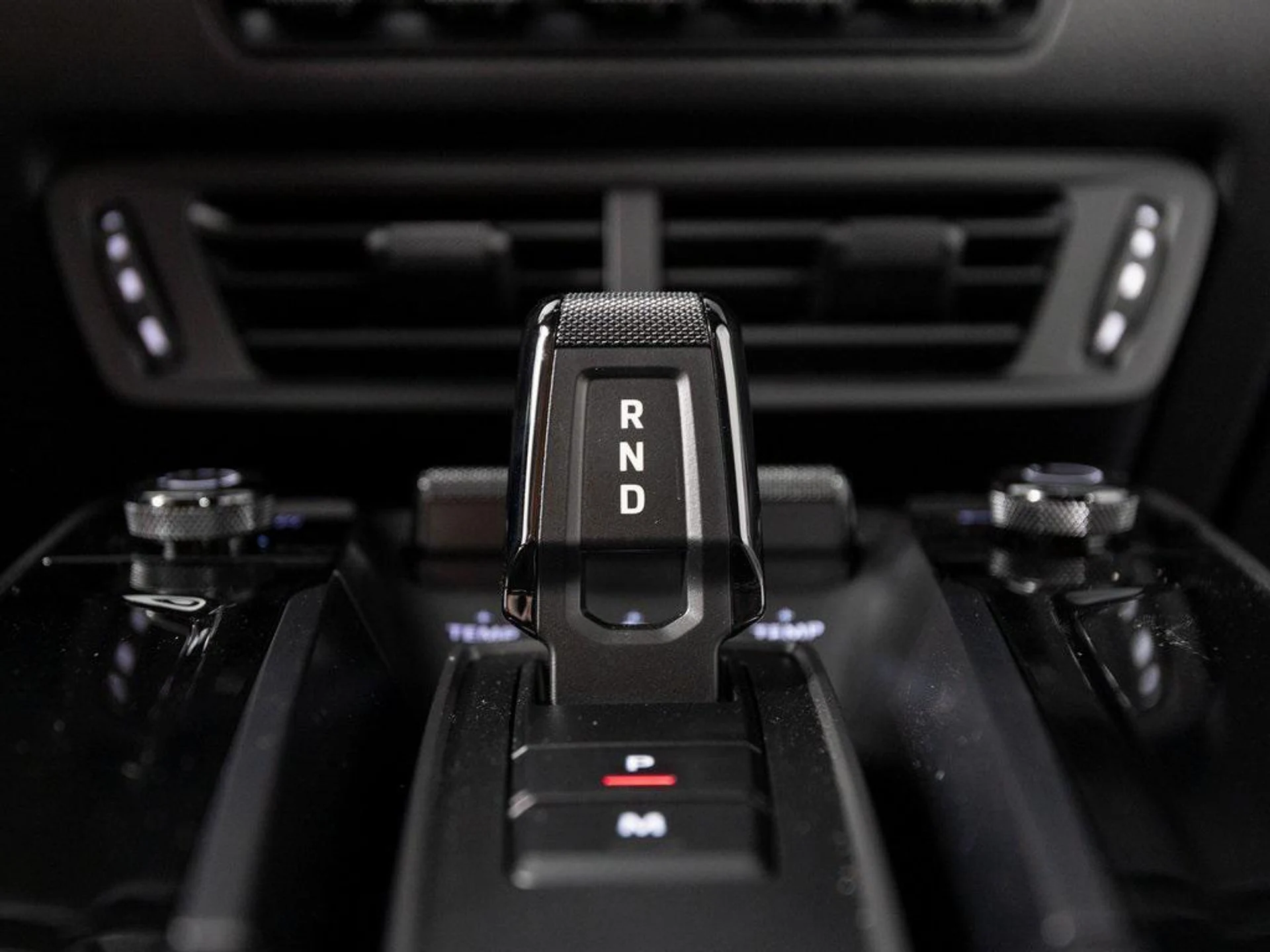 mph035_728657253_XF_03n_C3uu_Gq94_Hur_T_Ip_Wgae_Q_Suc_dd73107667