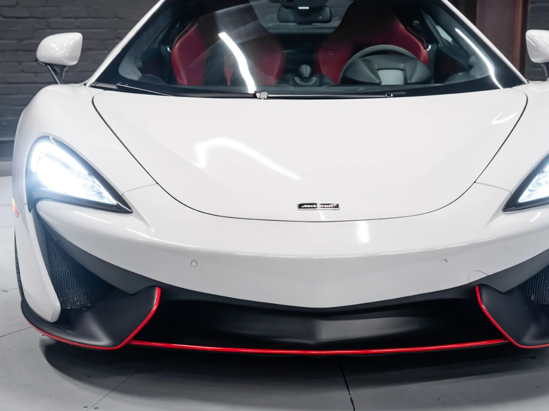 mph035_736555990_mclaren_570s_2017_d6a3f1ca64