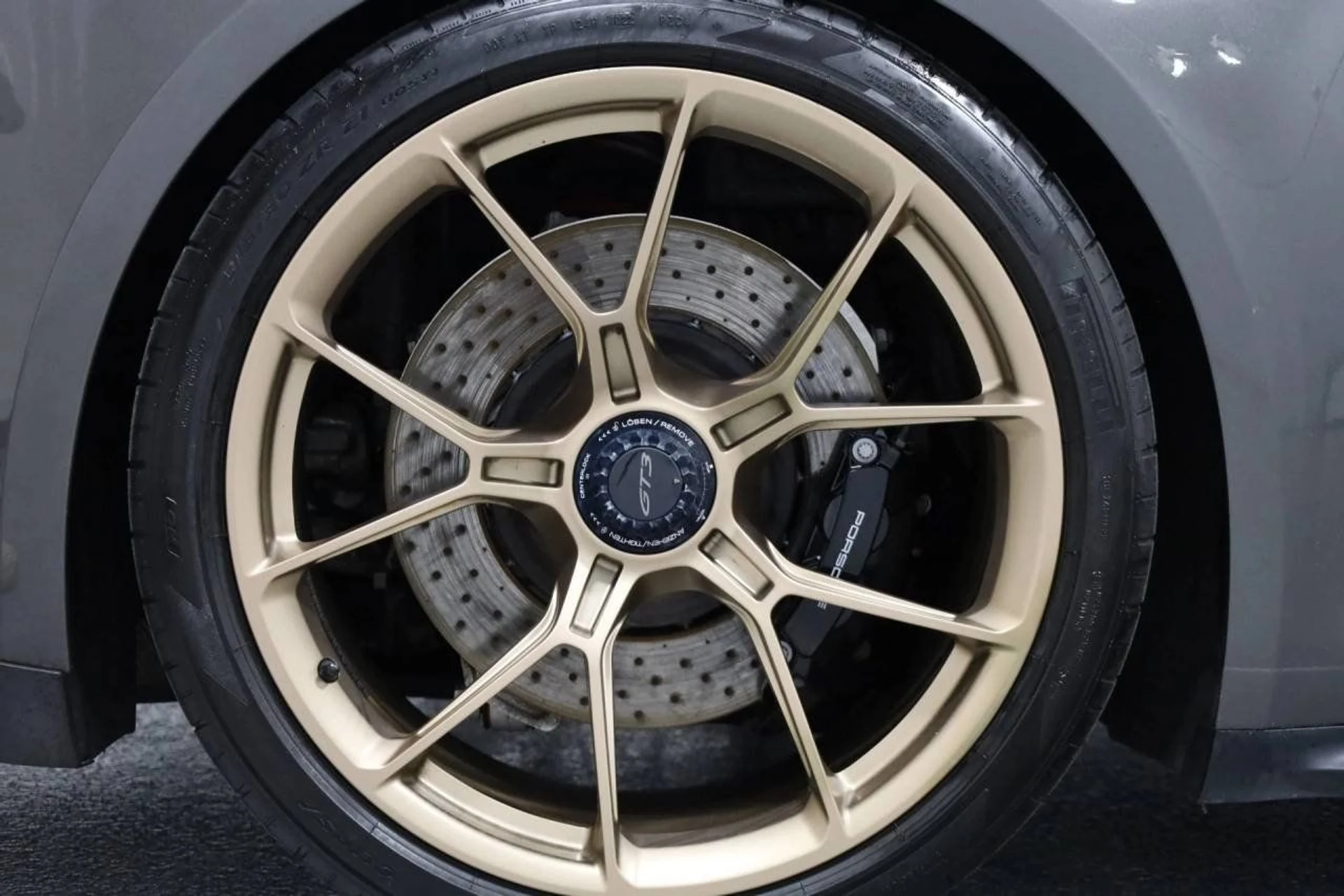 mph035_742435303_2392ef8a8d5d083d4b9832643958a1c9_3164af48c2