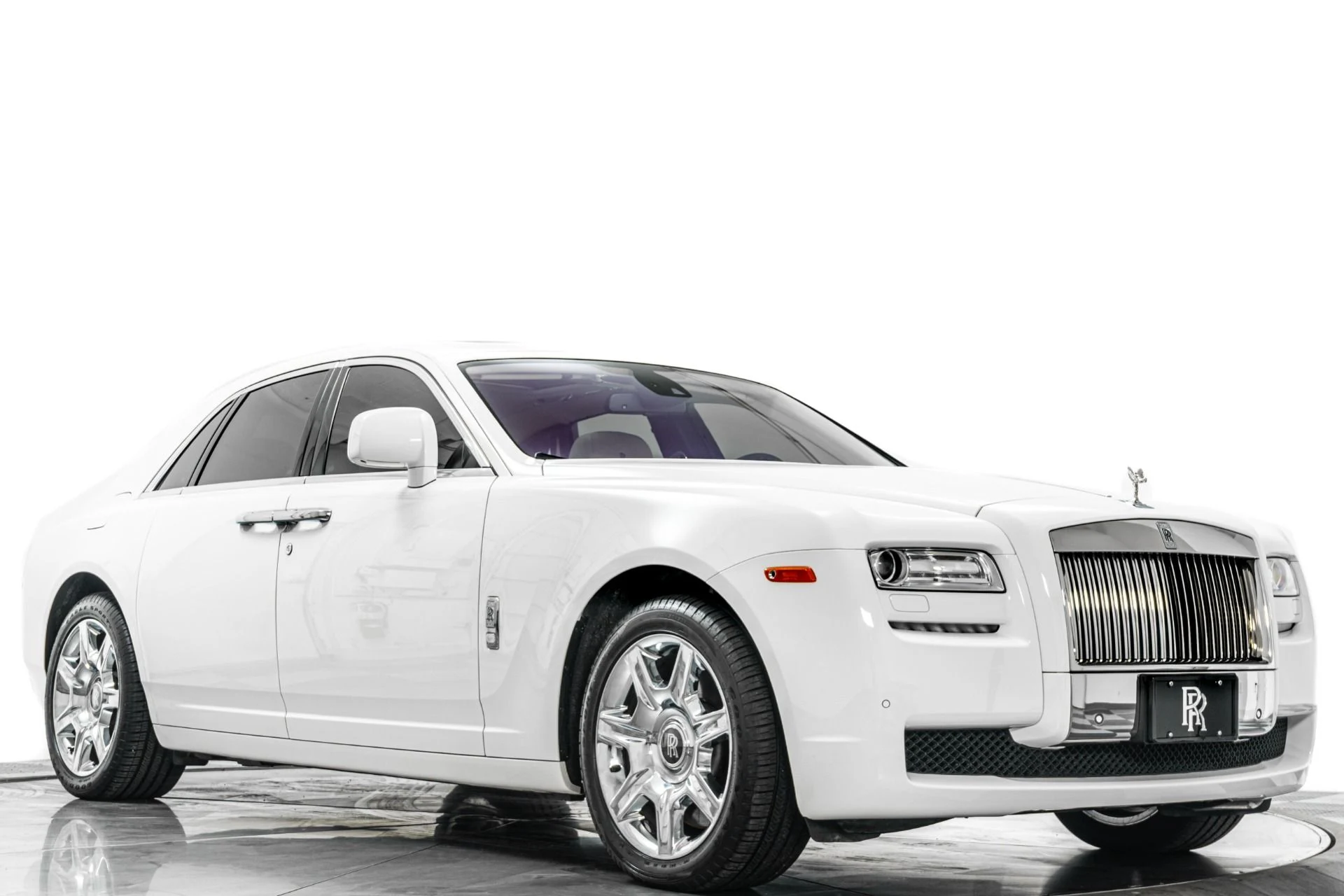 mph035_75011218_Used_2010_Rolls_Royce_Ghost_1777319383_733a578f4e