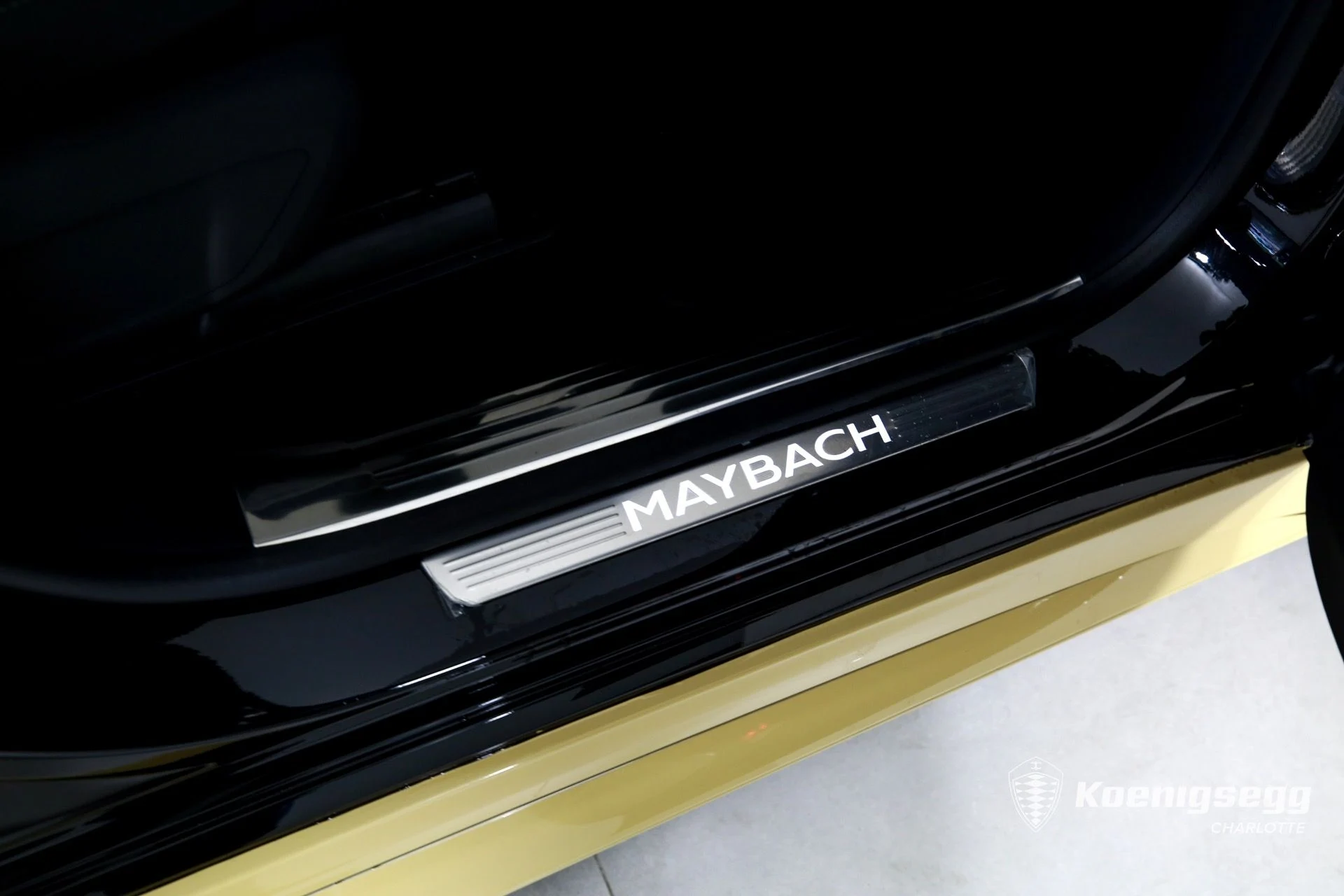 mph035_751405917_Used_2024_Mercedes_Benz_GLS_Mercedes_Maybach_GLS_600_4_MATIC_1760990611_9502148272