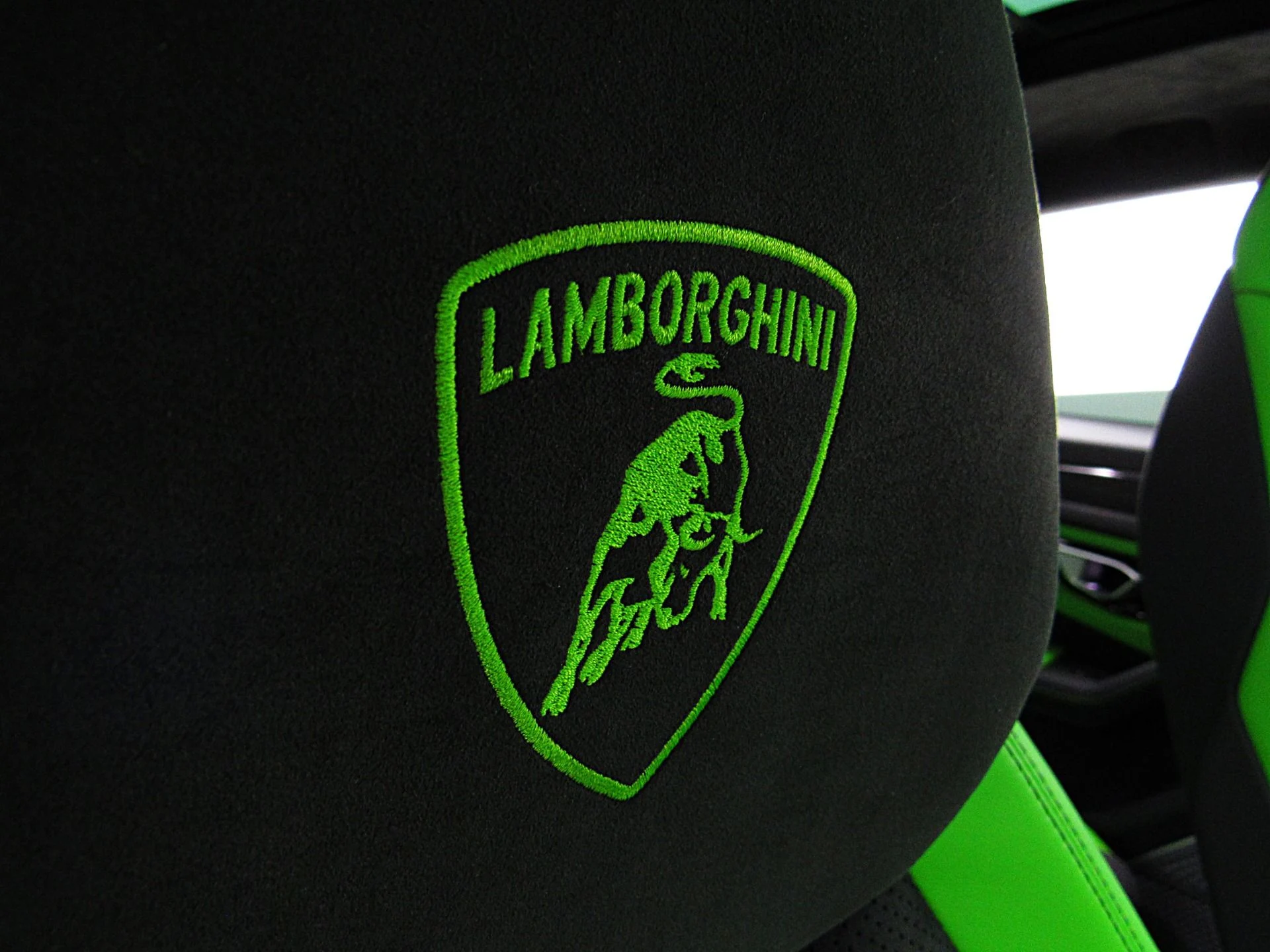 mph035_75214380_Used_2022_Lamborghini_Urus_SELEZIONE_PRE_OWNED_CERTIFIED_569de3573f