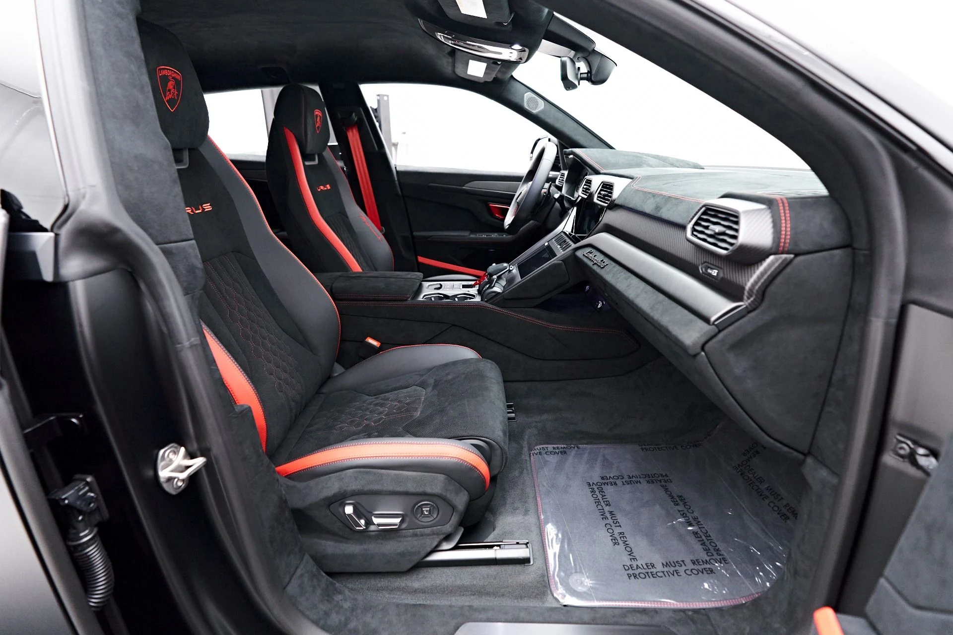 mph035_767420375_Used_2024_Lamborghini_Urus_1706289620_fd5d3d310a