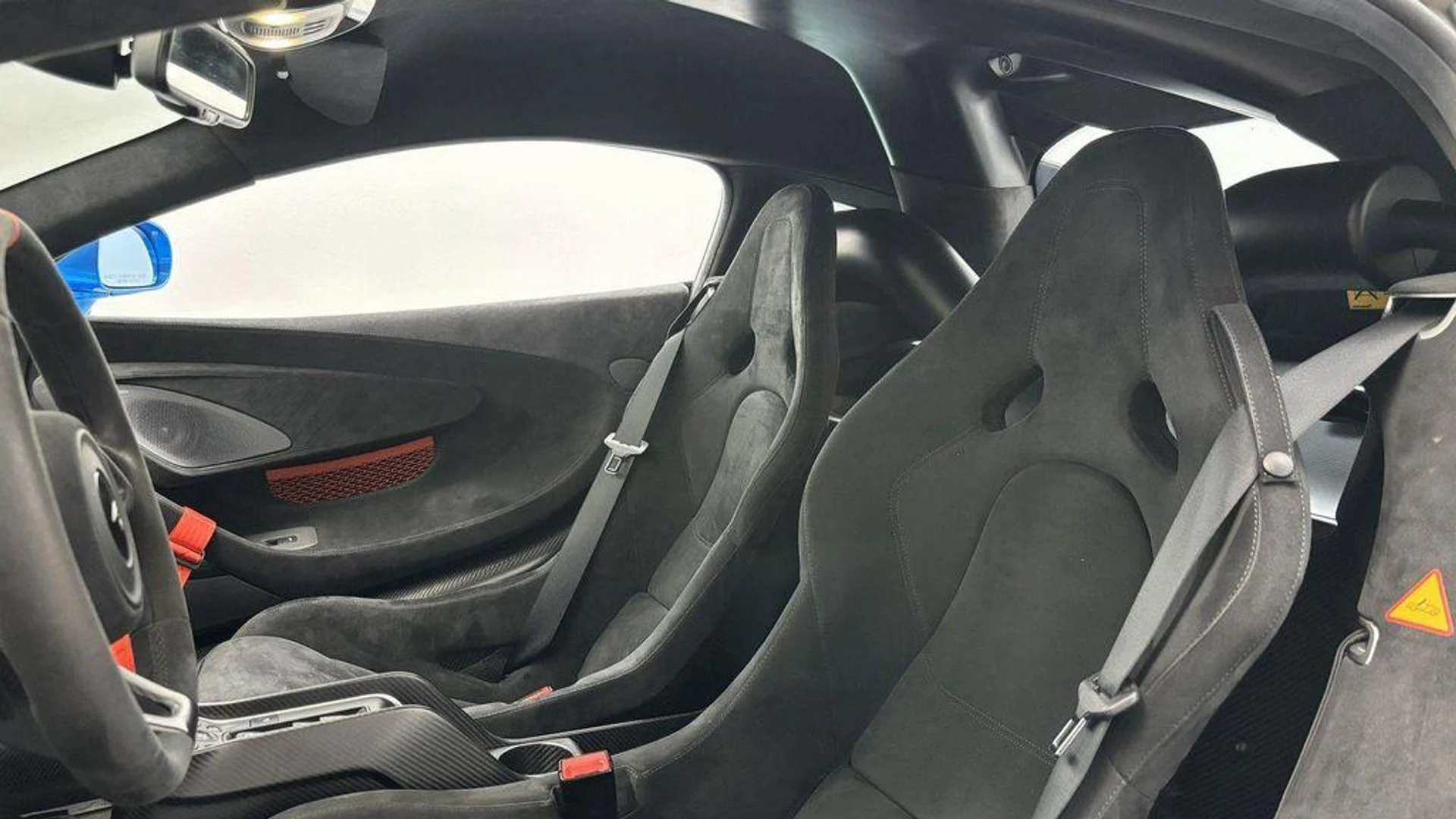 mph035_774472749_w_O0_Tgsg_Aq_E1p_Tn8_ID_Vi_Tt11_ZOYU_0663118573