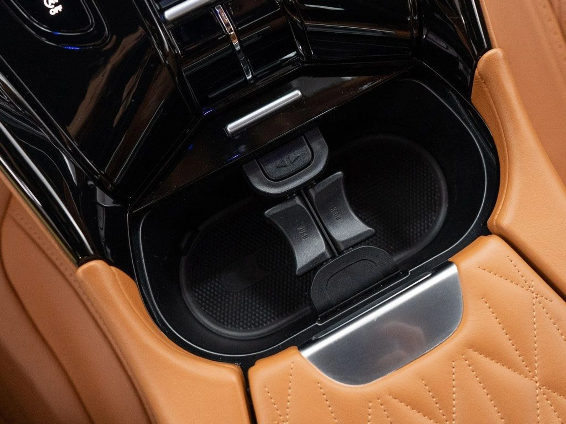 mph035_77509771_95307f08bad473163b94ee9c059986a7_0415bcadcb