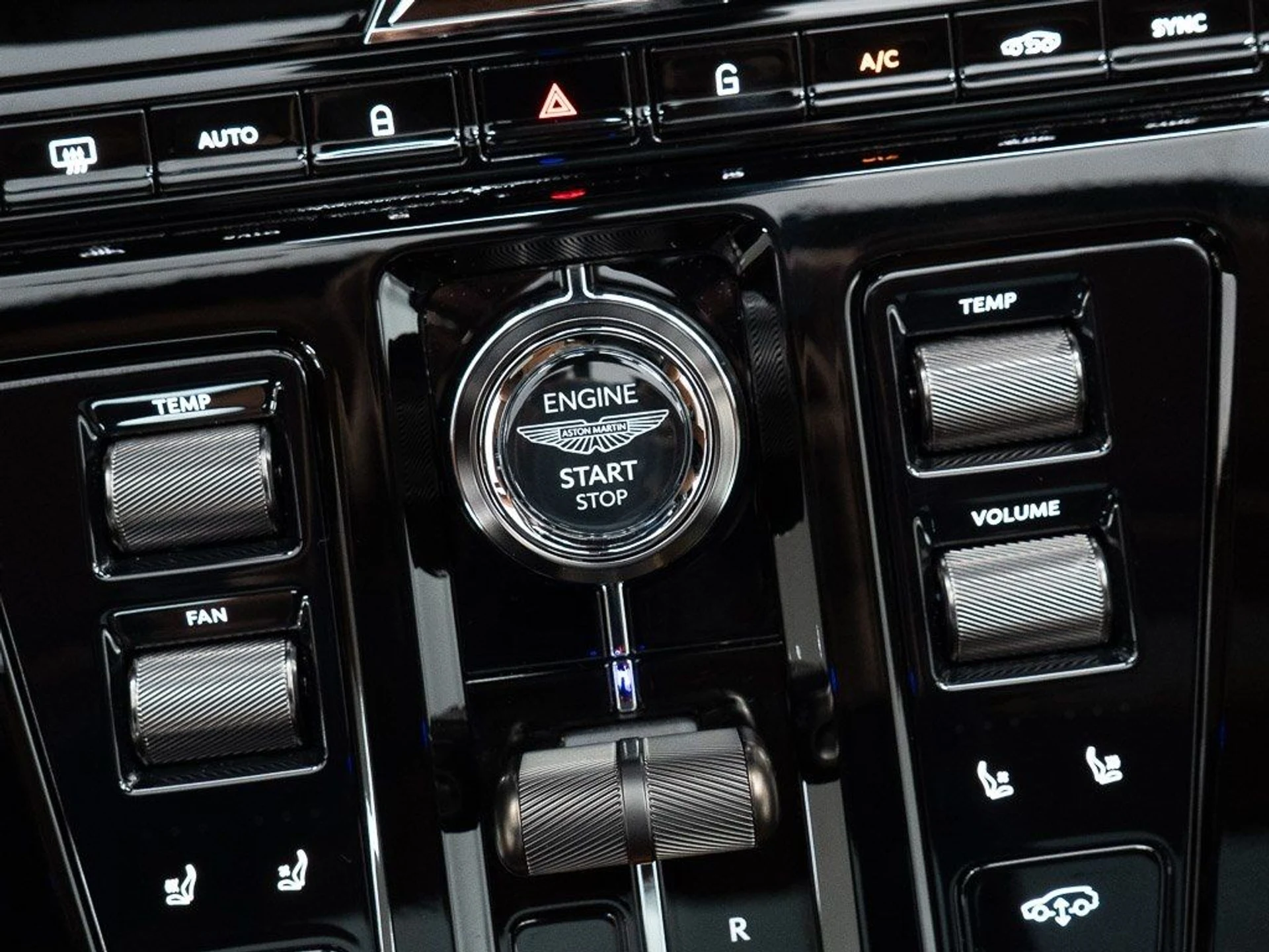 mph035_777579150_85b5591fe1e3dbde95683b88975a0b7b_358c67fe79