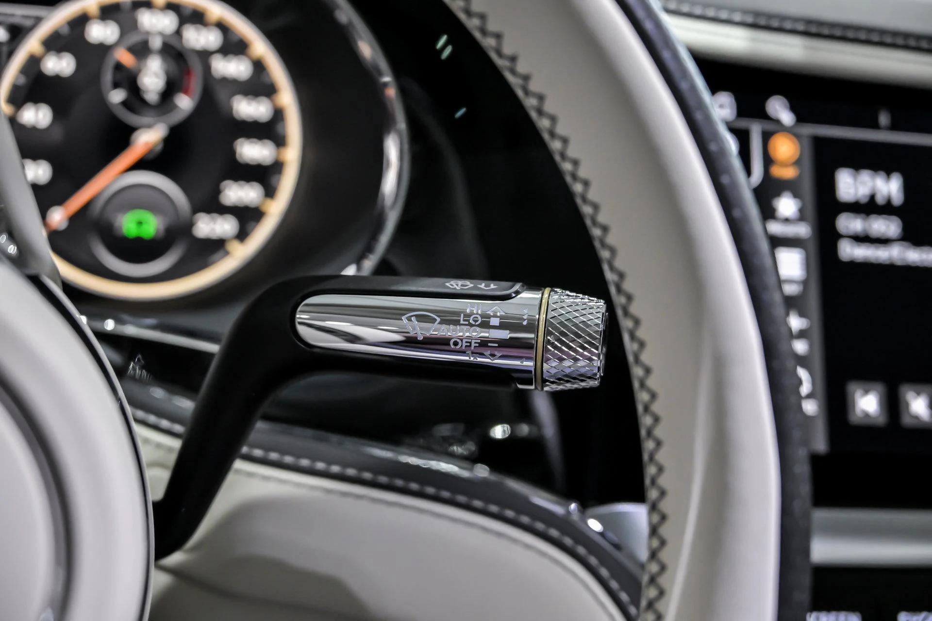 mph035_783078318_Used_2021_Bentley_Flying_Spur_V8_1765794827_11a29288e2