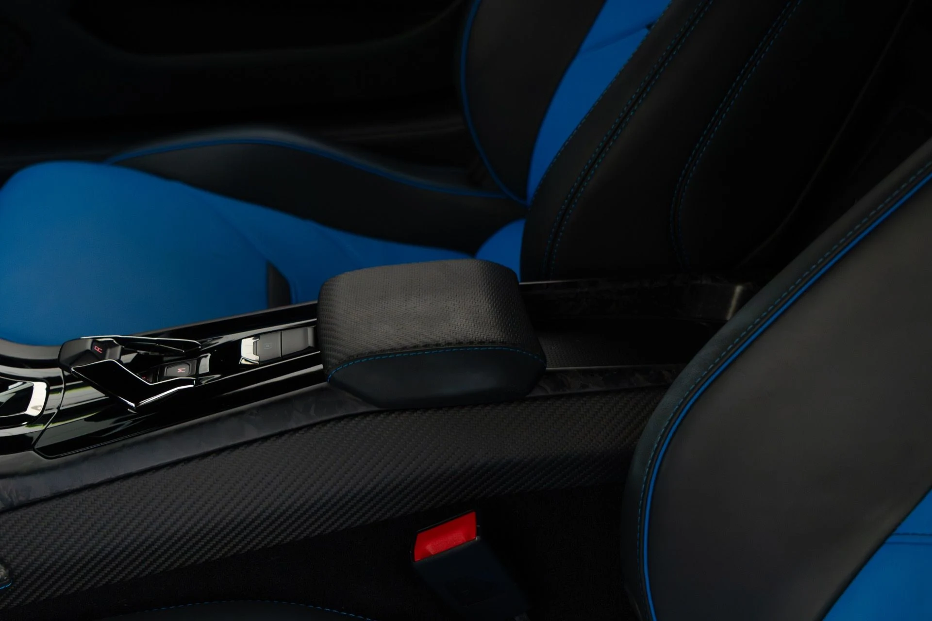 mph035_788383144_Used_2020_Lamborghini_Huracan_EVO_1764467714_996170bc5c