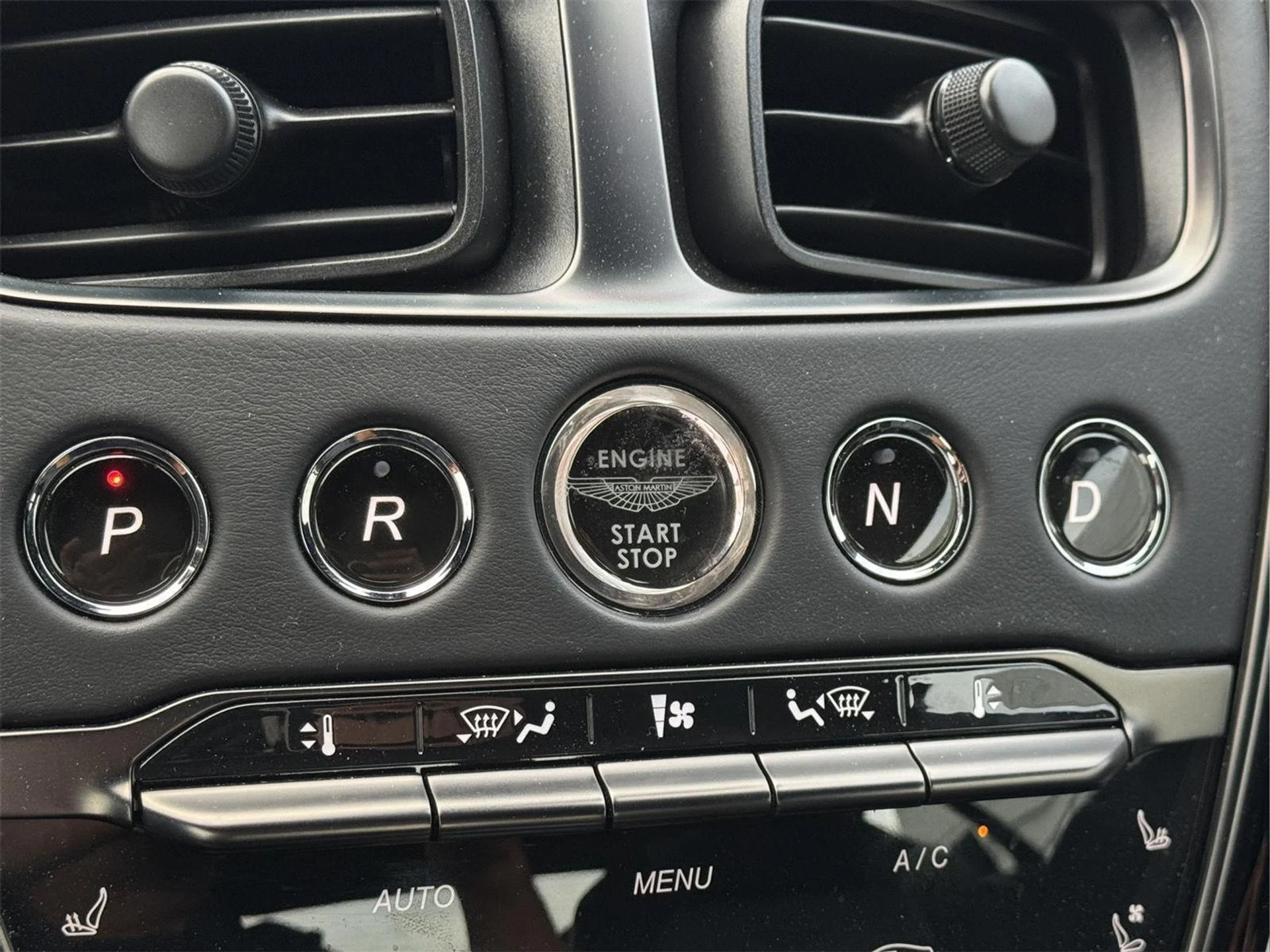 mph035_803036298_443e367a1b72f78a5d05873f2993e6ba_f4769d606a