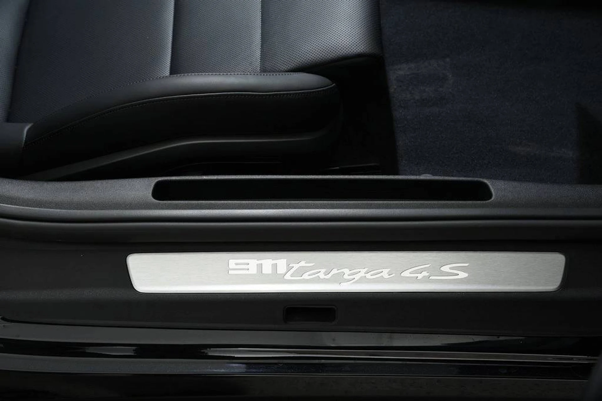 mph035_804341638_4dc3af9a71096005bc14e9cc07c9153ax_9e4498abb6