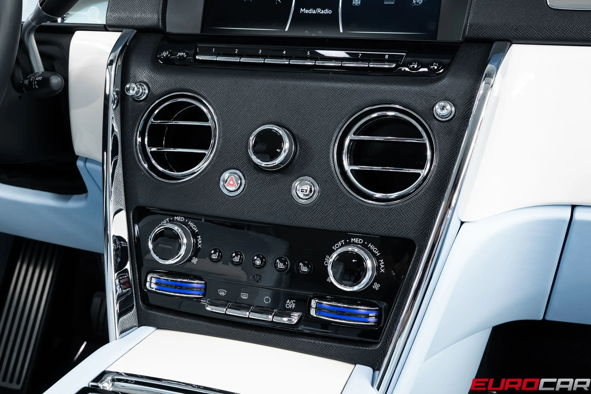 mph035_80700078_3df90ea1_8c4e_4a7c_ba26_2d15e2356d75_412005b928