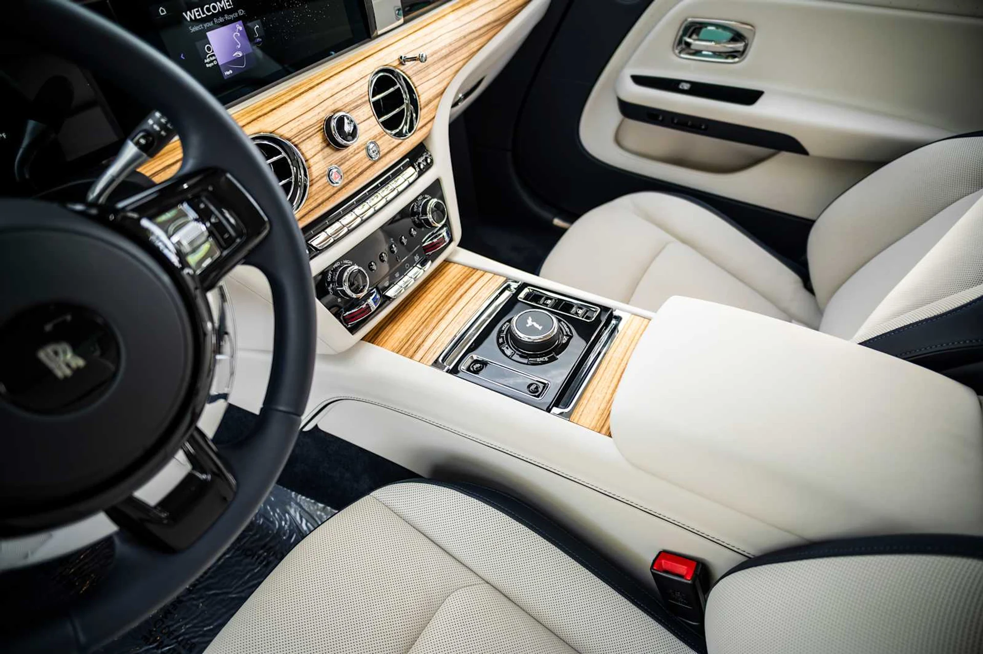 mph035_809263398_bd1e65ca88cd830d5ac7c3a06c260a03x_d6f1f81d99