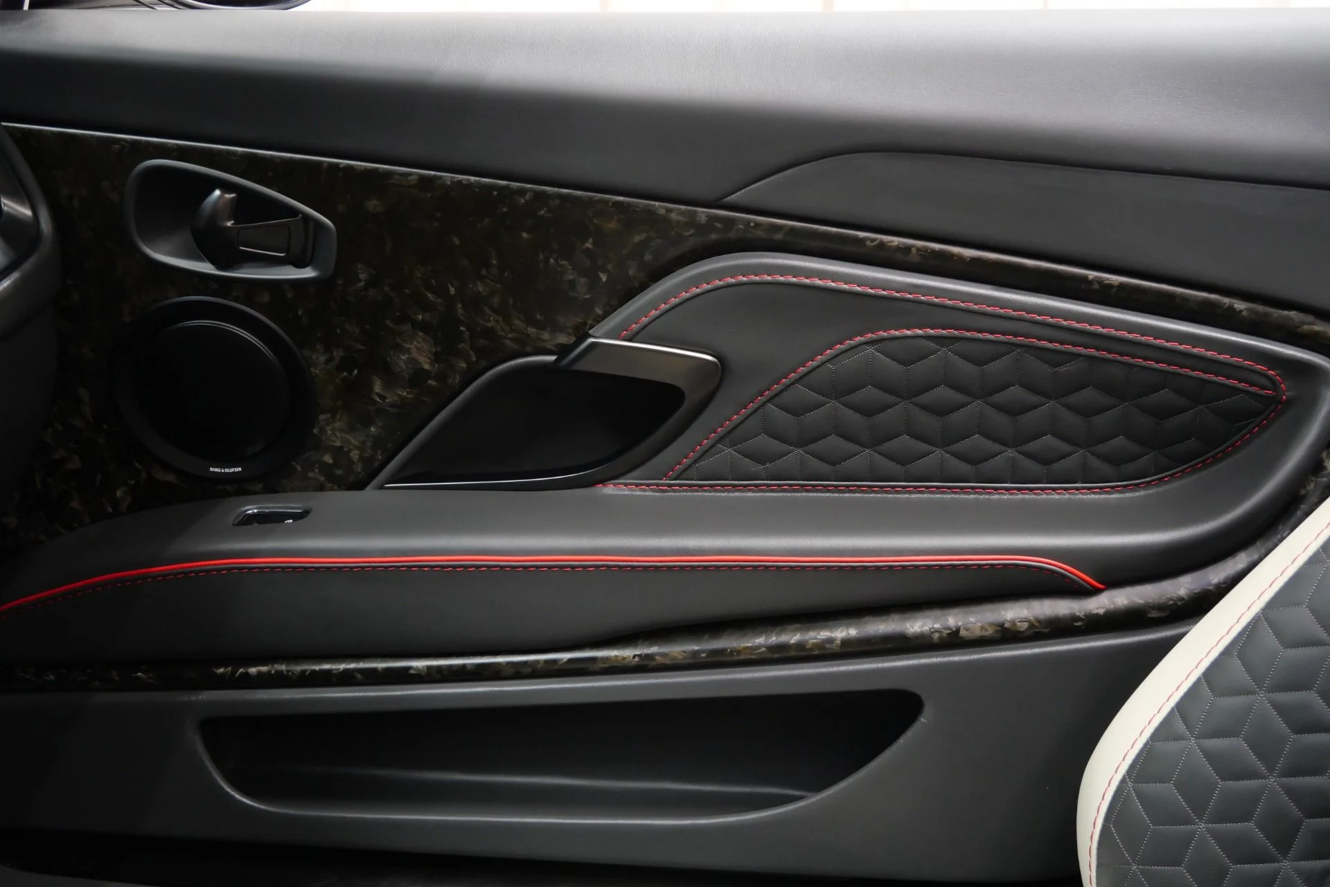 mph035_809451463_Used_2023_Aston_Martin_DBS_Superleggera_Volante_Massive_432_K_MSRP_Titanium_Exhaust_Full_Carbon_1764363275_8d904401ff