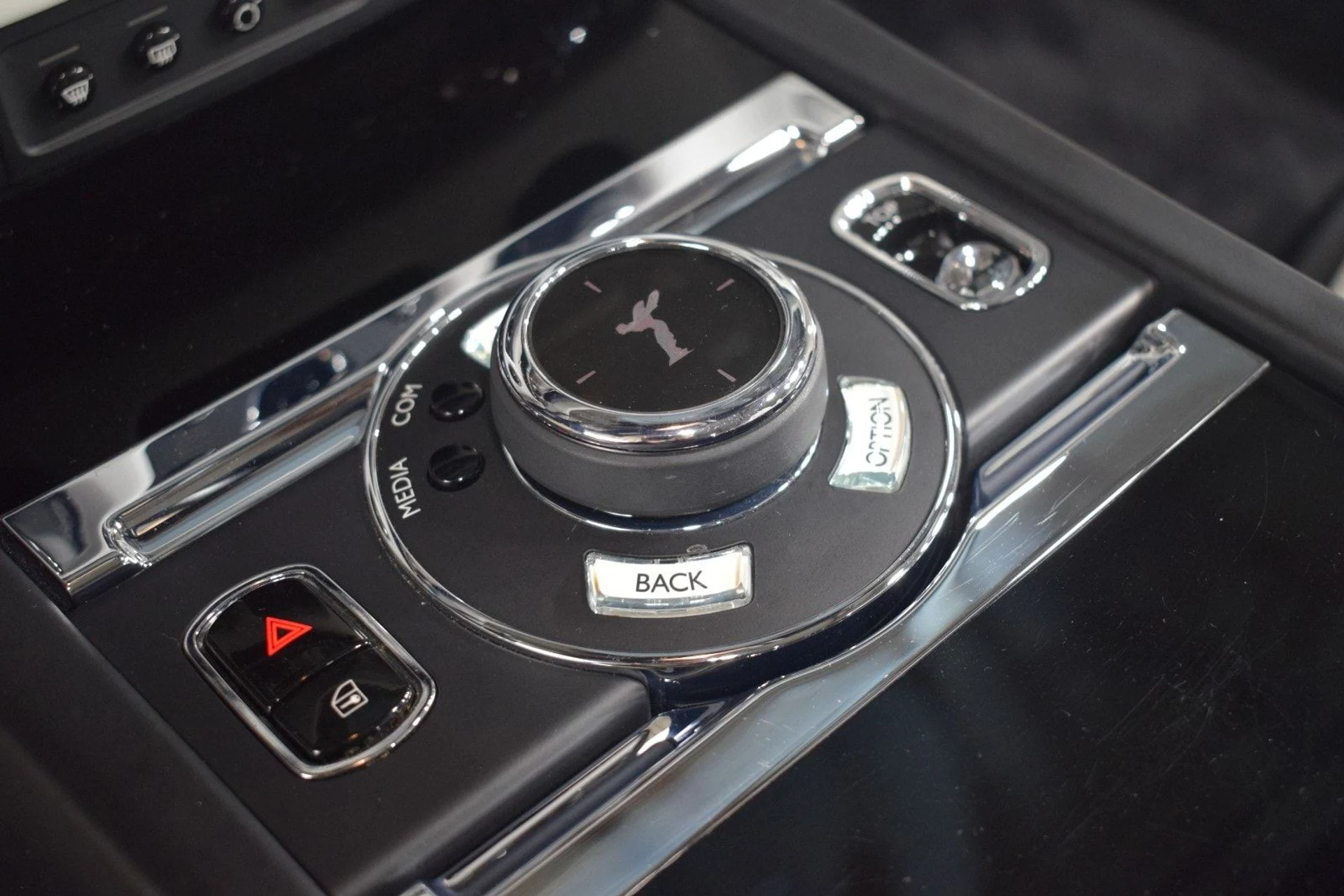 mph035_812232795_0add7603c1c45d93deaa9ca865e24504x_94ab8afa80