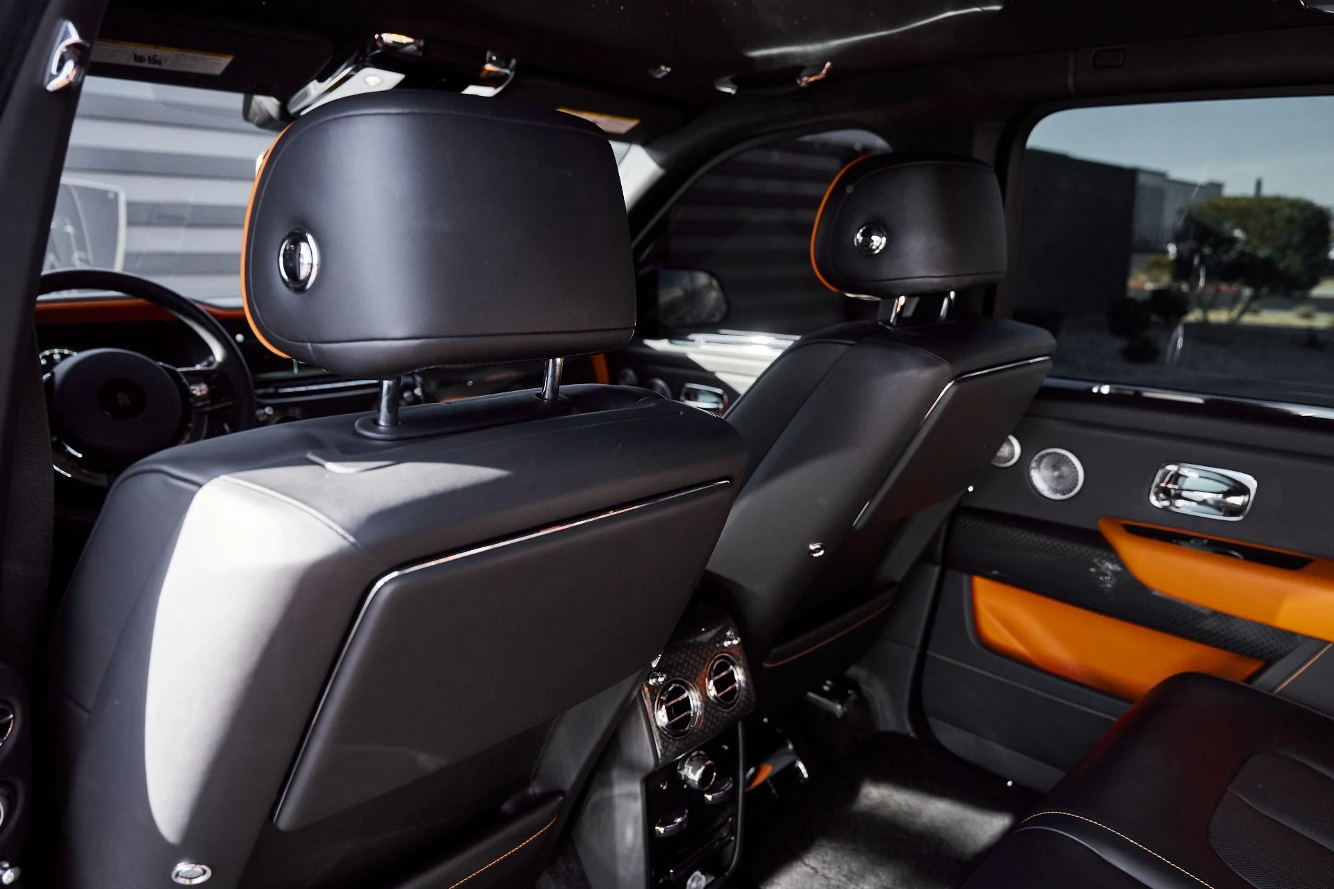 mph035_814680841_Used_2022_Rolls_Royce_Cullinan_Black_Badge_1768359497_d3b9a5bcba