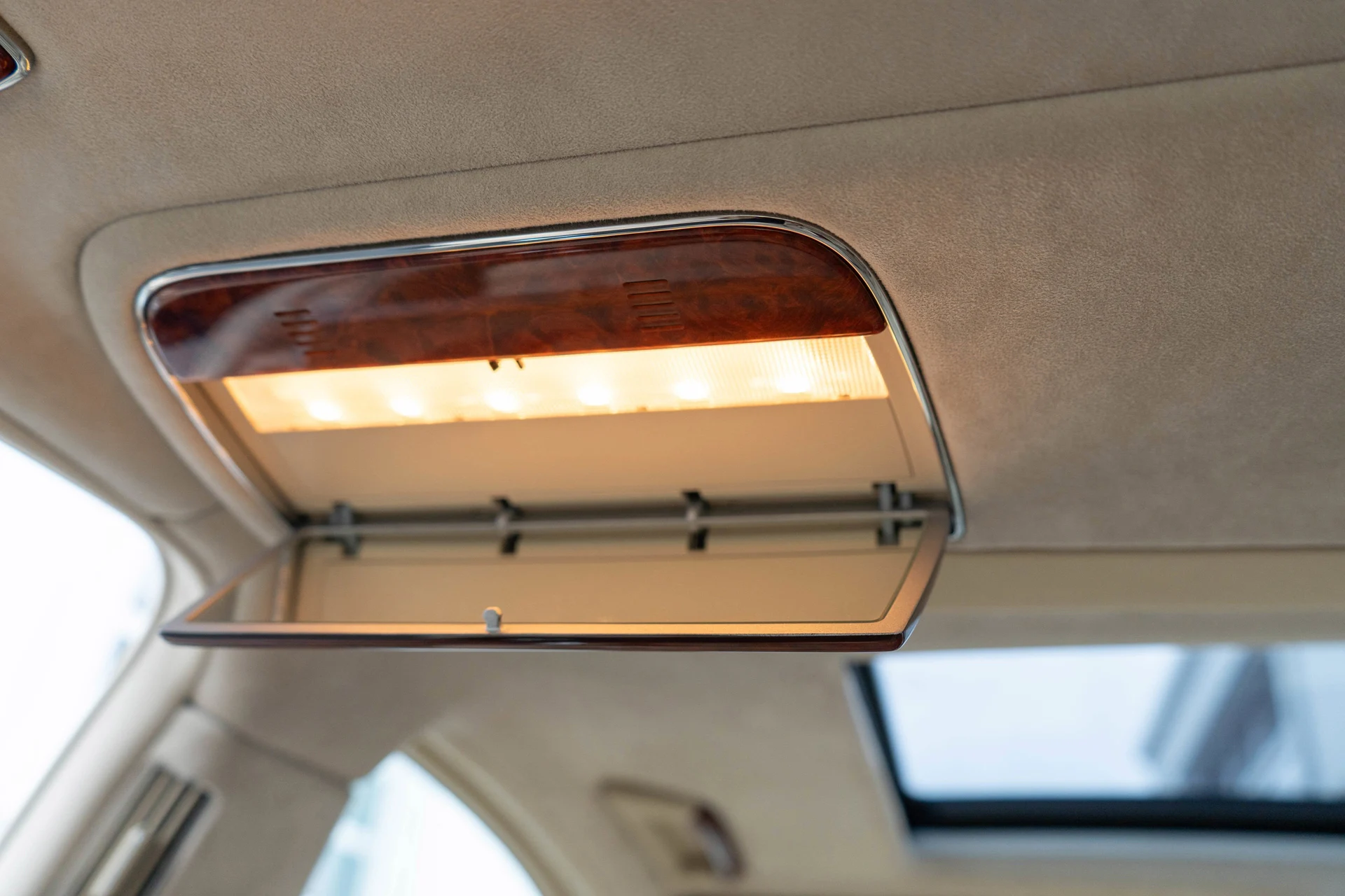 mph035_82771919_36_e8fa817bad