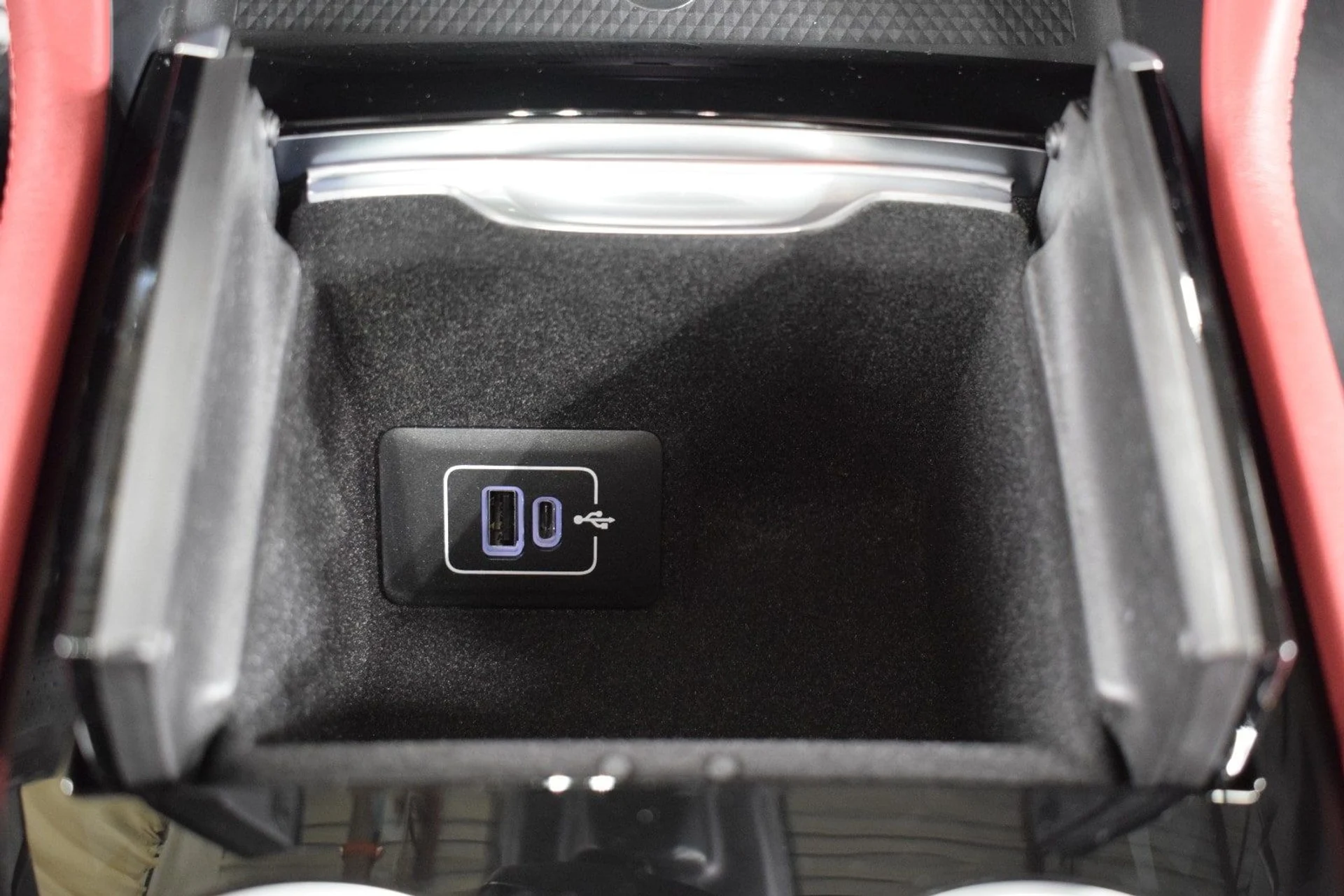 mph035_832843956_ba885169dd97a6c9b12d8582be6ea57ax_c216ca8d9a