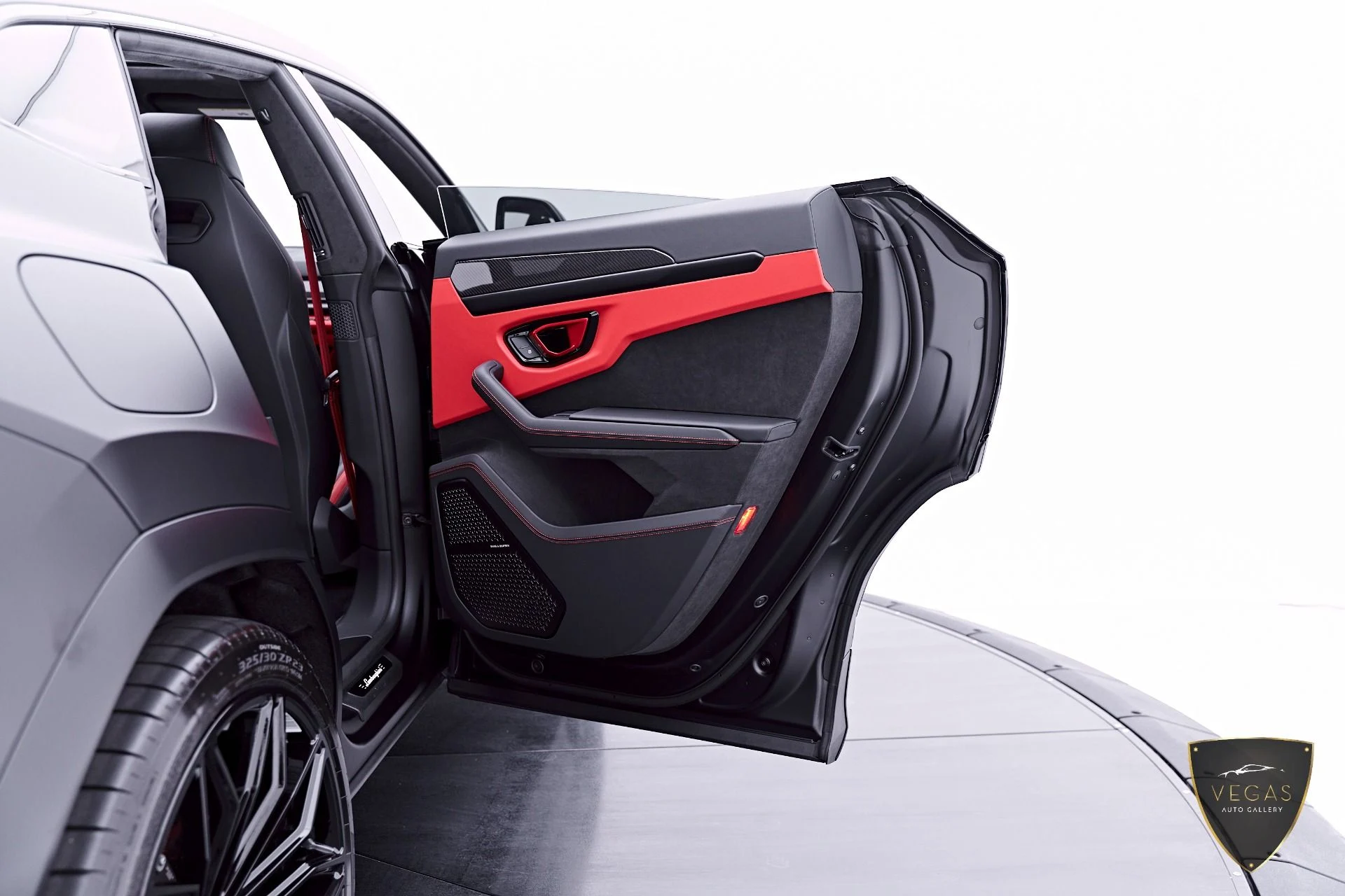 mph035_834013195_Used_2026_Lamborghini_Urus_SE_1782163556_002b35e30d