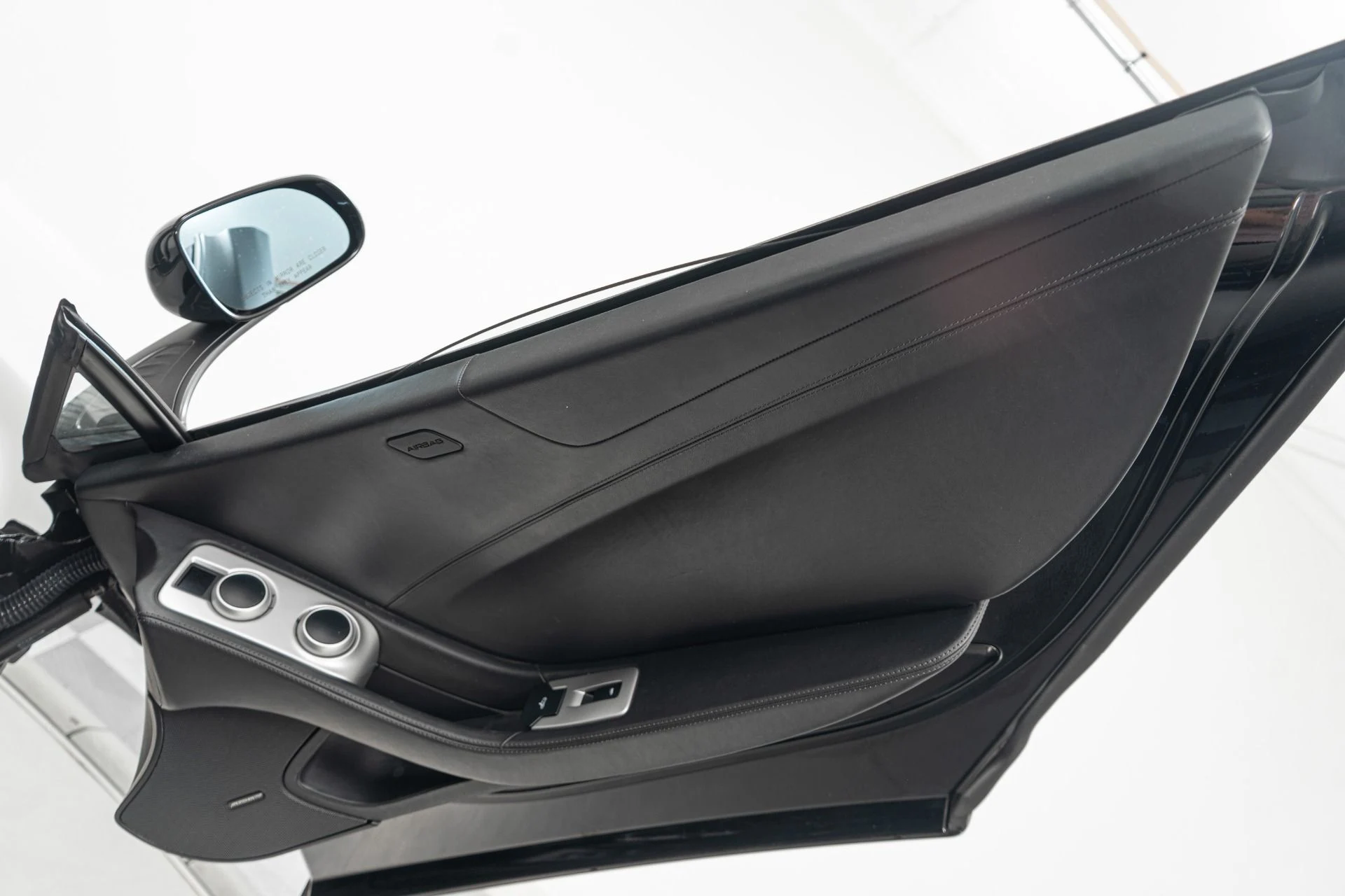 mph035_839492236_Used_2013_Mc_Laren_MP_4_12_C_Spider_Low_Miles_Super_Lightweight_Wheels_Stealth_Pack_1758231288_2276c7fcc2