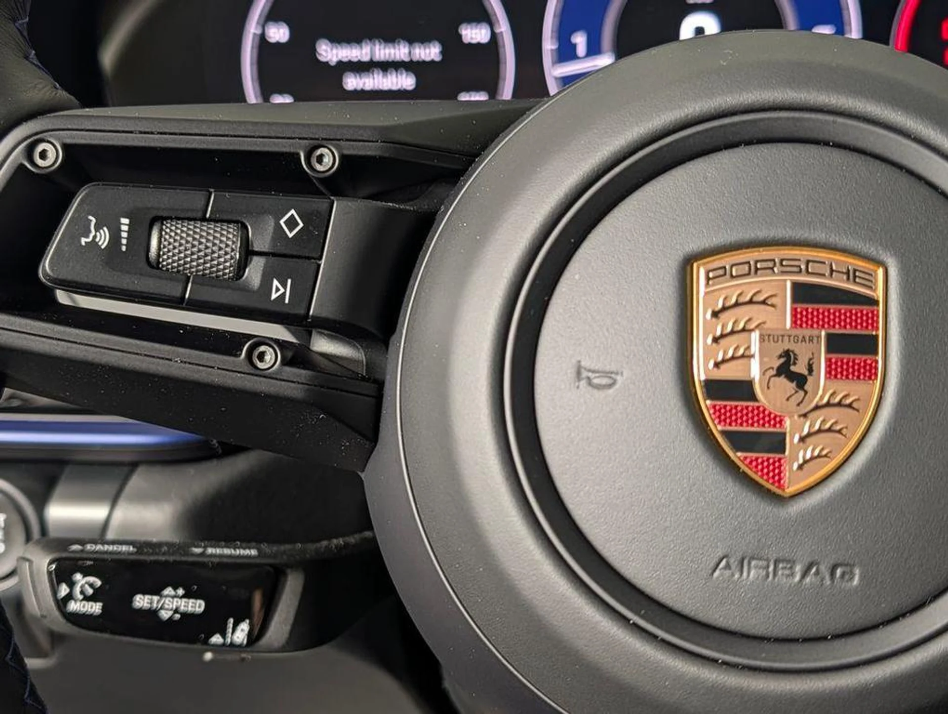 mph035_839556910_p_Vbm8b_LR_8pd_Zus8_K4m7_Ty_H_Arv50_3f302ed87b