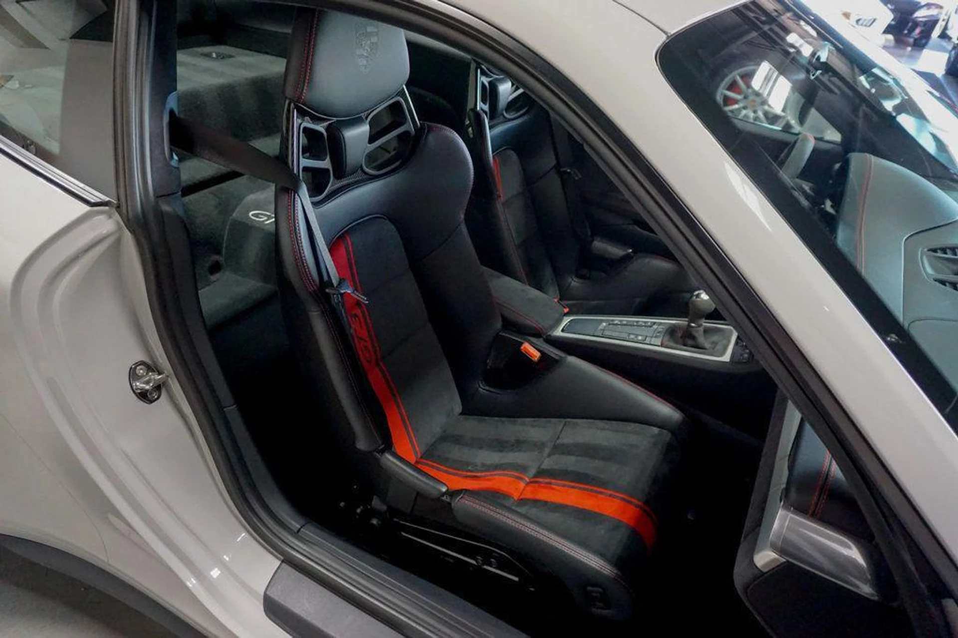 mph035_855565086_N_Pa_II_Gm6_F4h_C9_Rm_O7_pjnt_S_Lqag_2330ad4194