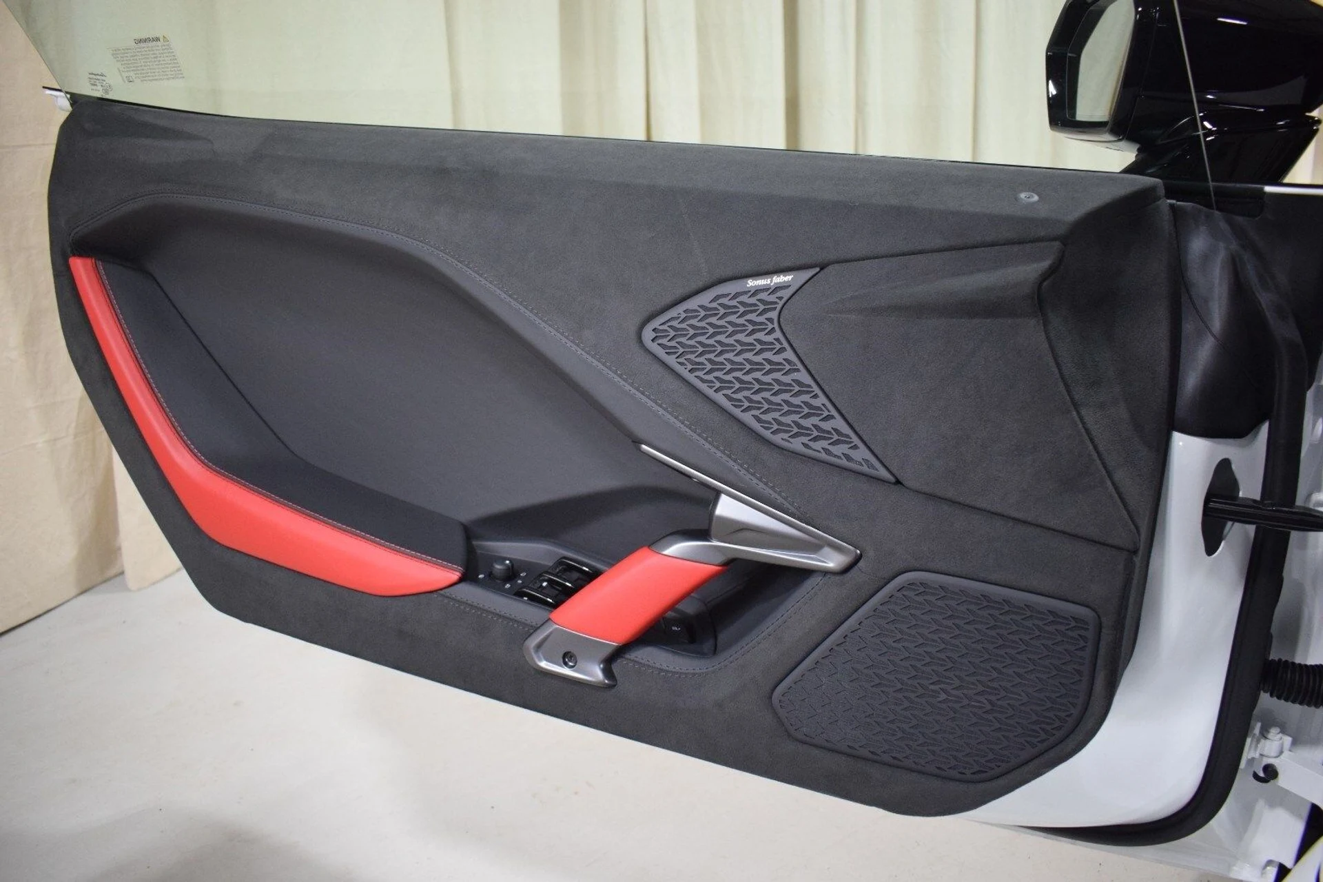 mph035_855900036_348ae51945077f80bbda5f5c4351b579x_830c2c6f60