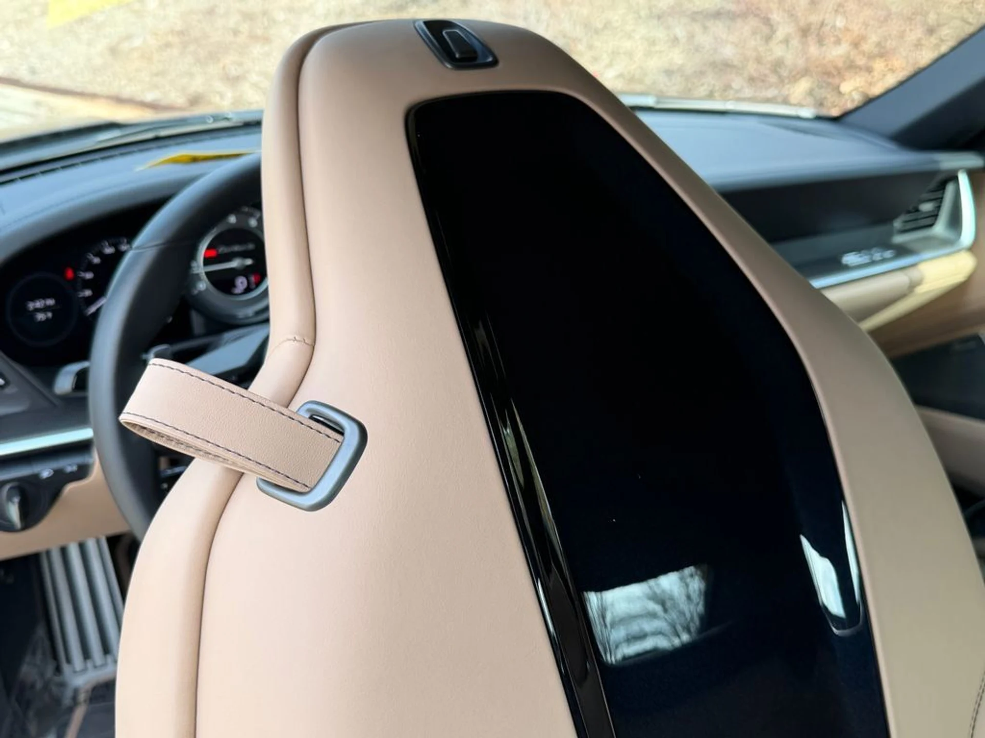 mph035_860306423_87886619272c4e8d984f11ff3bc2f012_fc80ab228a