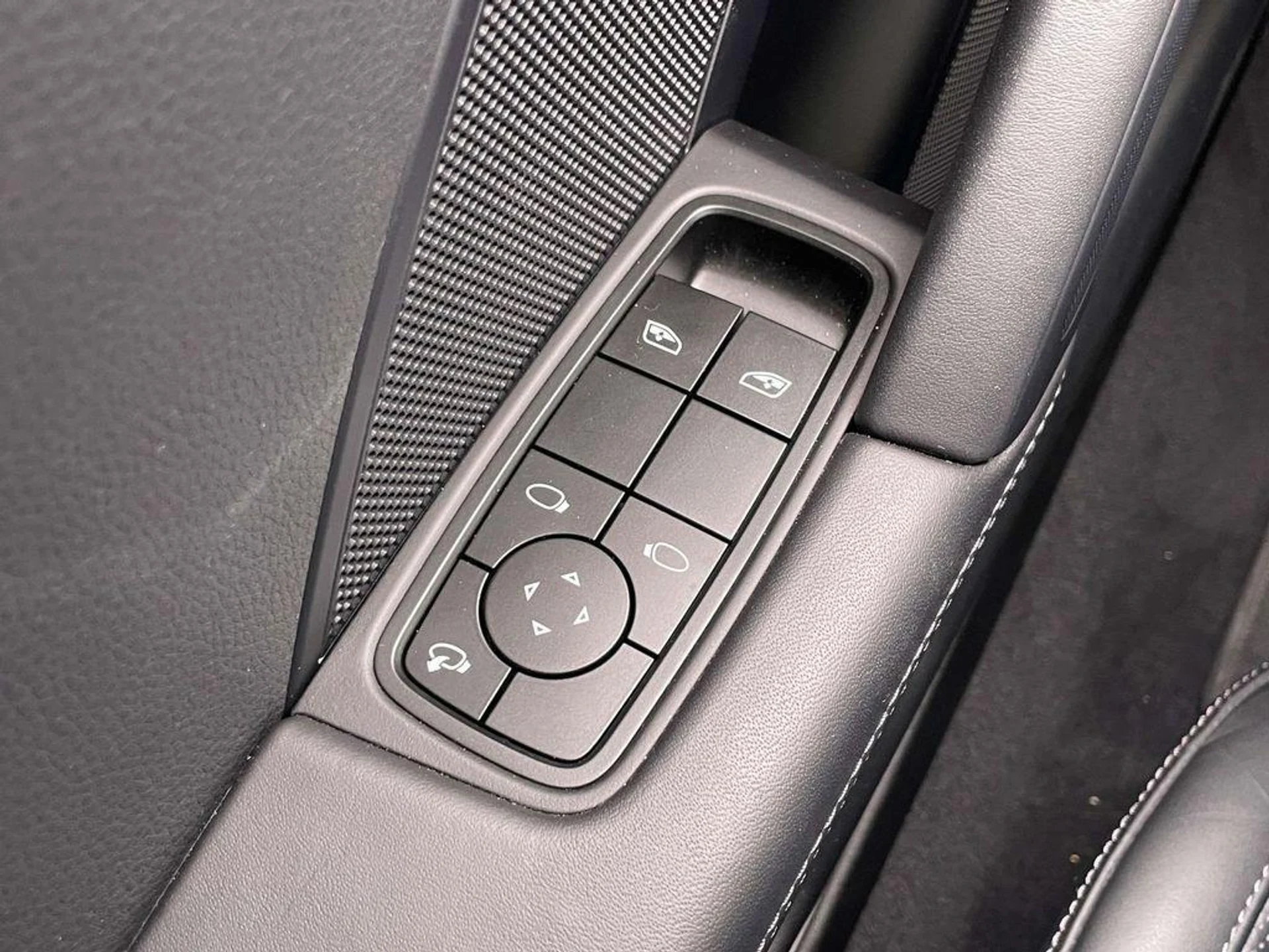 mph035_860978629_M6g9mh_Gyu1_S4_VSH_9_C_Bxm_K743_Aw_4589b1ac69