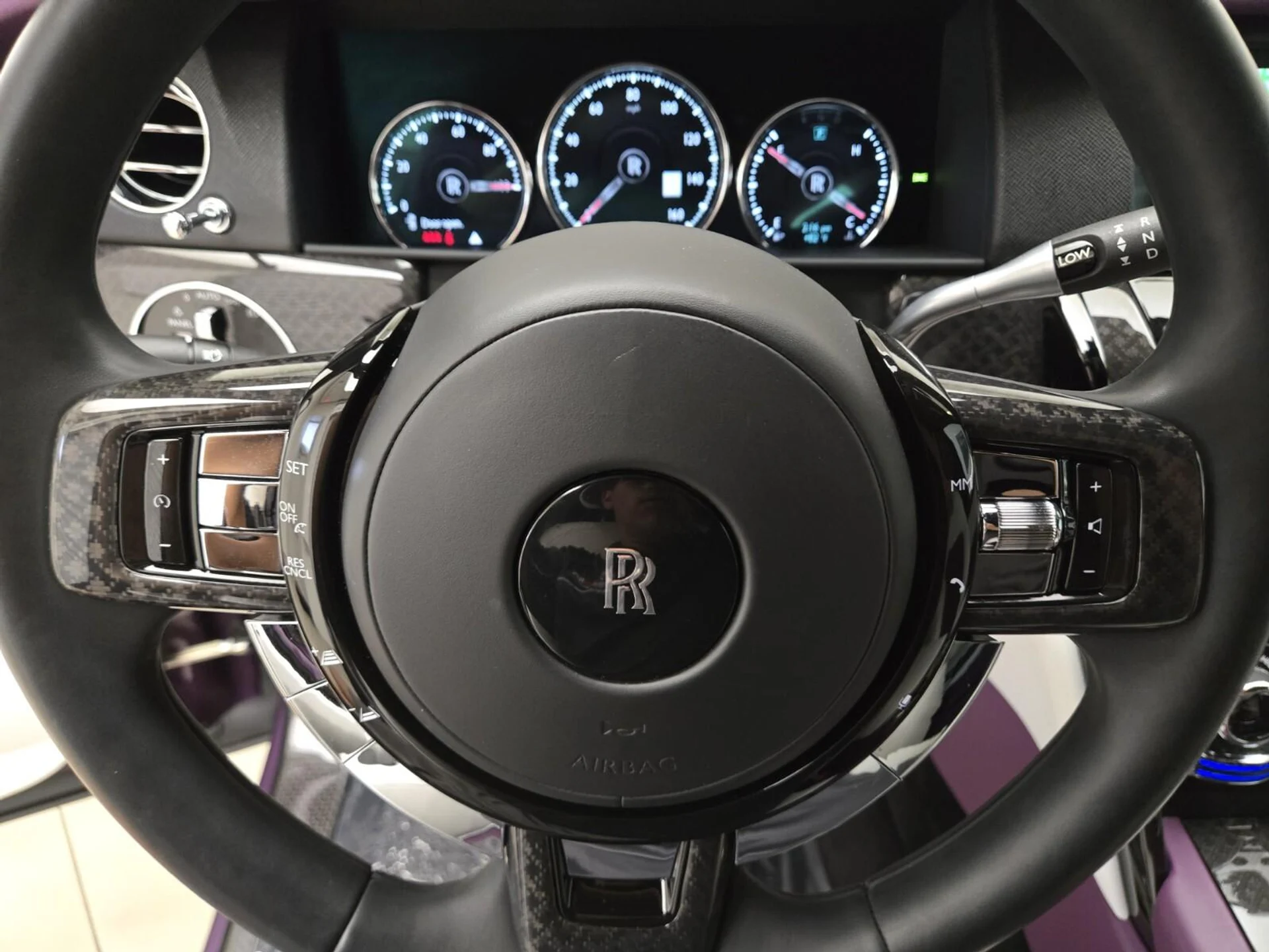 mph035_862011732_Used_2023_Rolls_Royce_Black_Badge_Cullinan_1759907064_545a03dca6