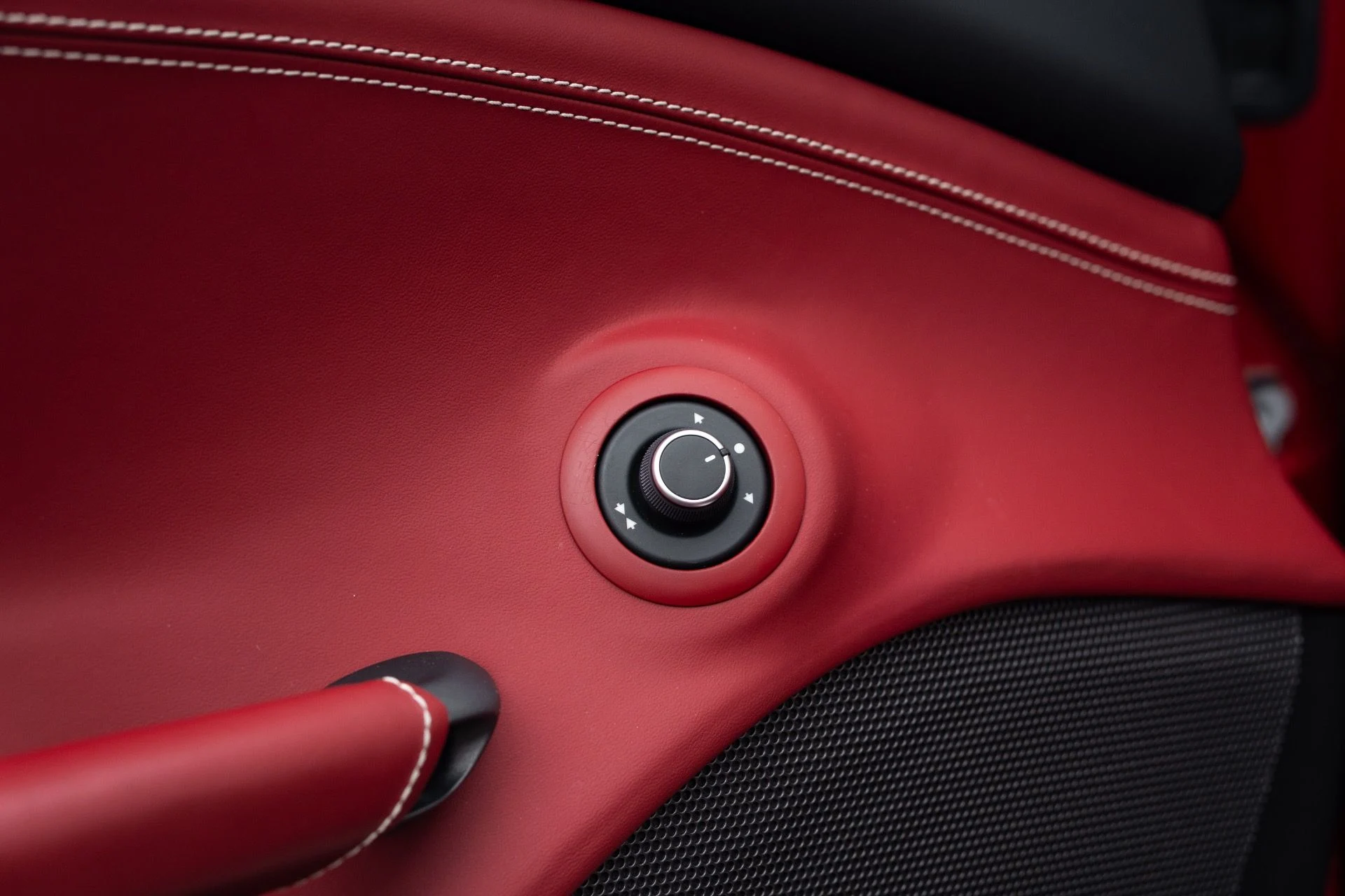 mph035_862566296_Used_2019_Ferrari_488_Spider_1775191642_6505d10ddc