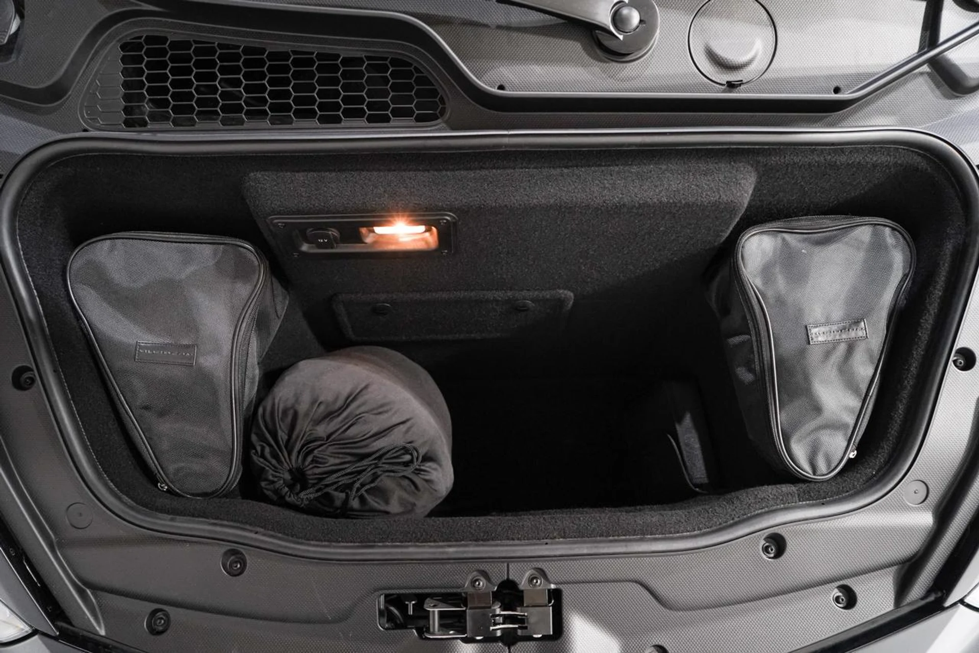 mph035_862962588_9635a57daa59116e77ede1ea40fadb72_0e282ab987