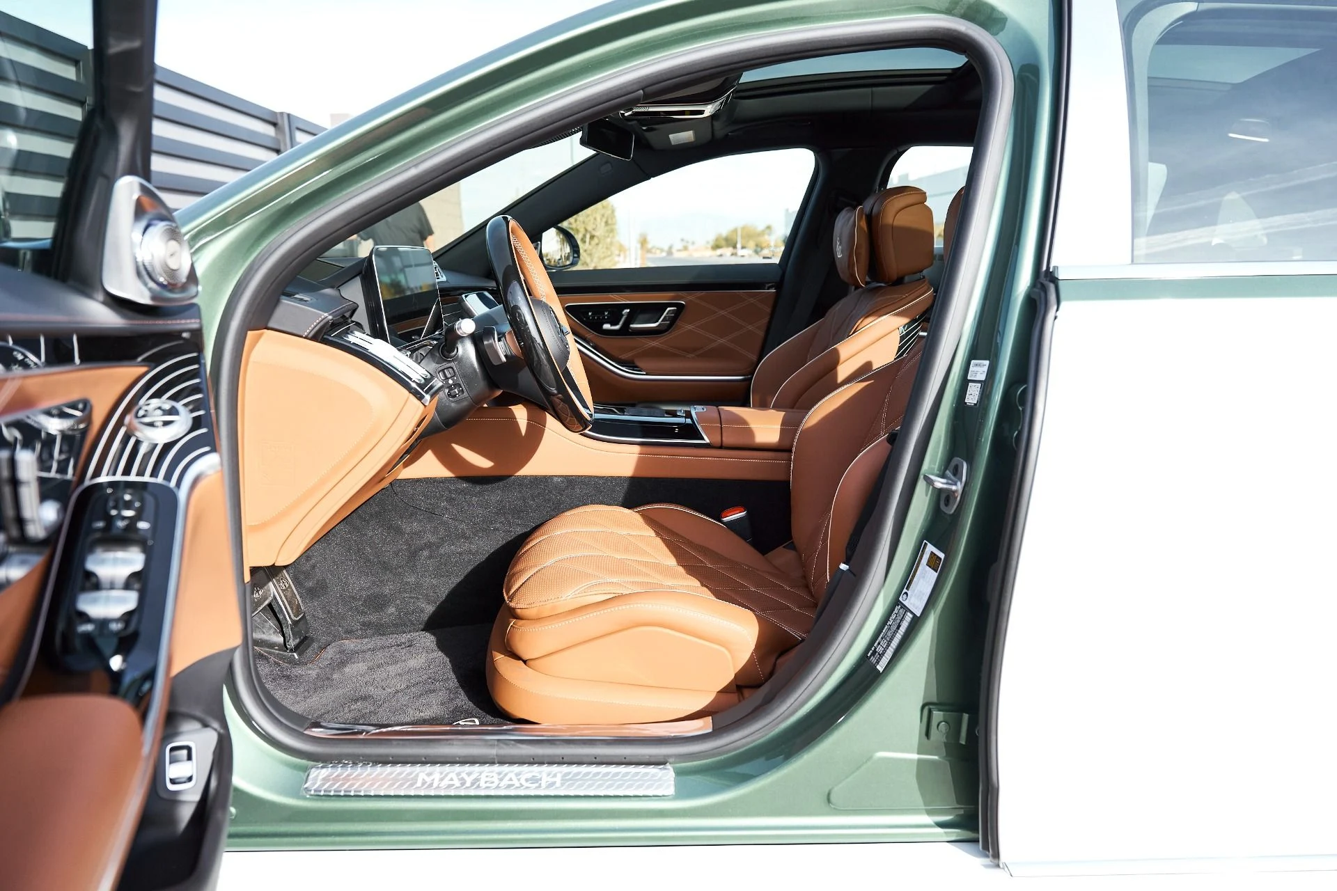 mph035_866714201_Used_2026_Mercedes_Benz_S_Class_Maybach_S_680_1766455563_1144725843