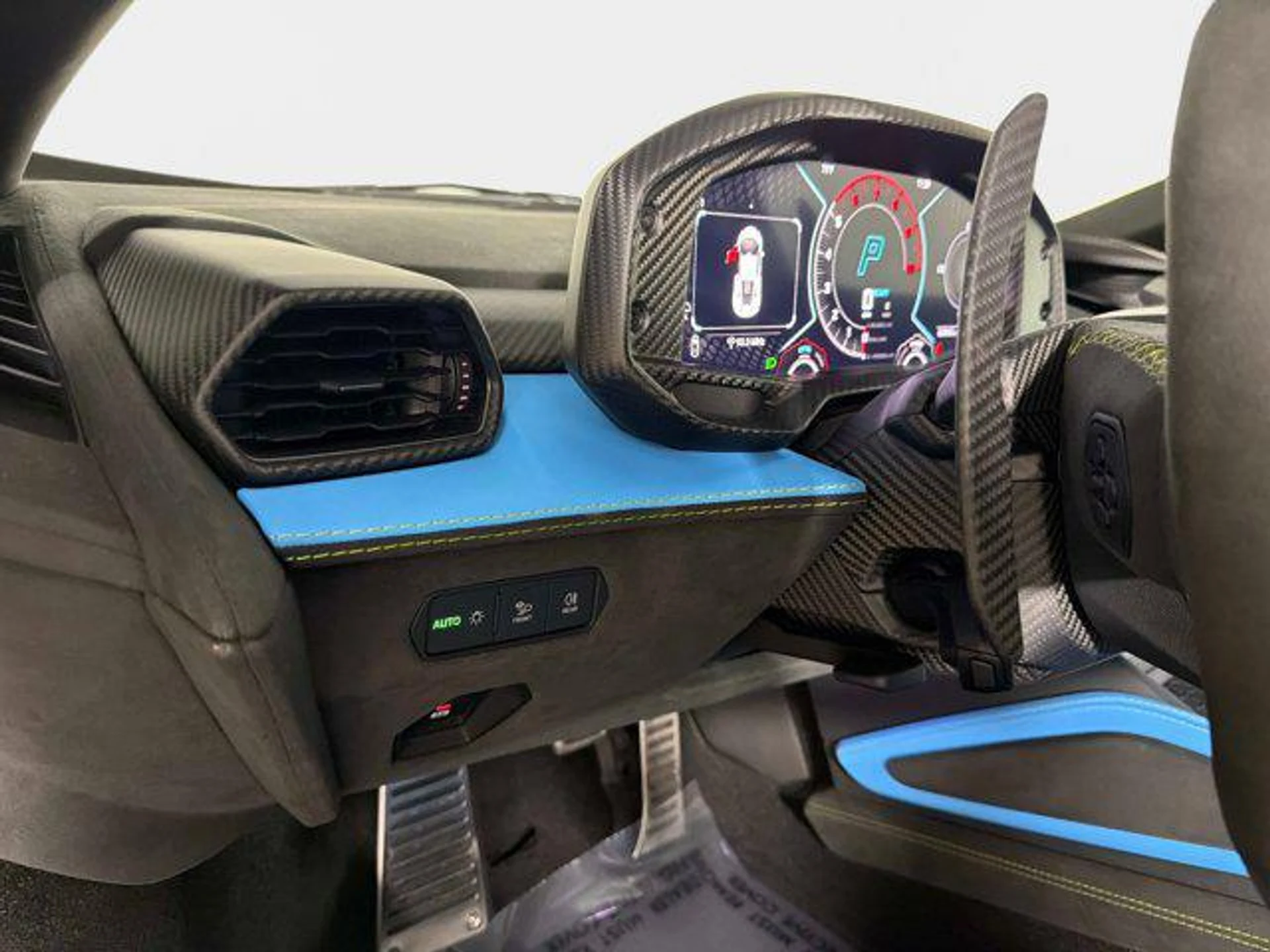 mph035_873769175_xo7wm_Oh_Ly_O44r4_YKZT_2f0_B_Ck6_ZA_71736a5309