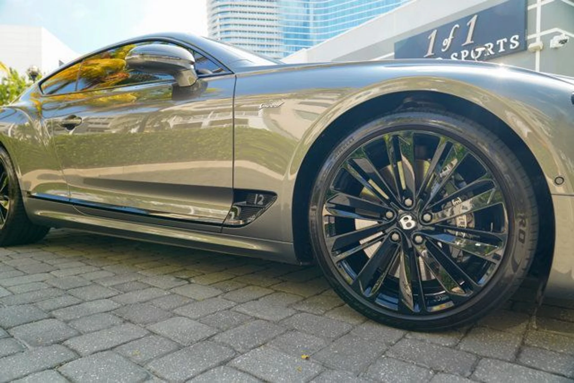 mph035_881737079_22956151_36_640_687acee780